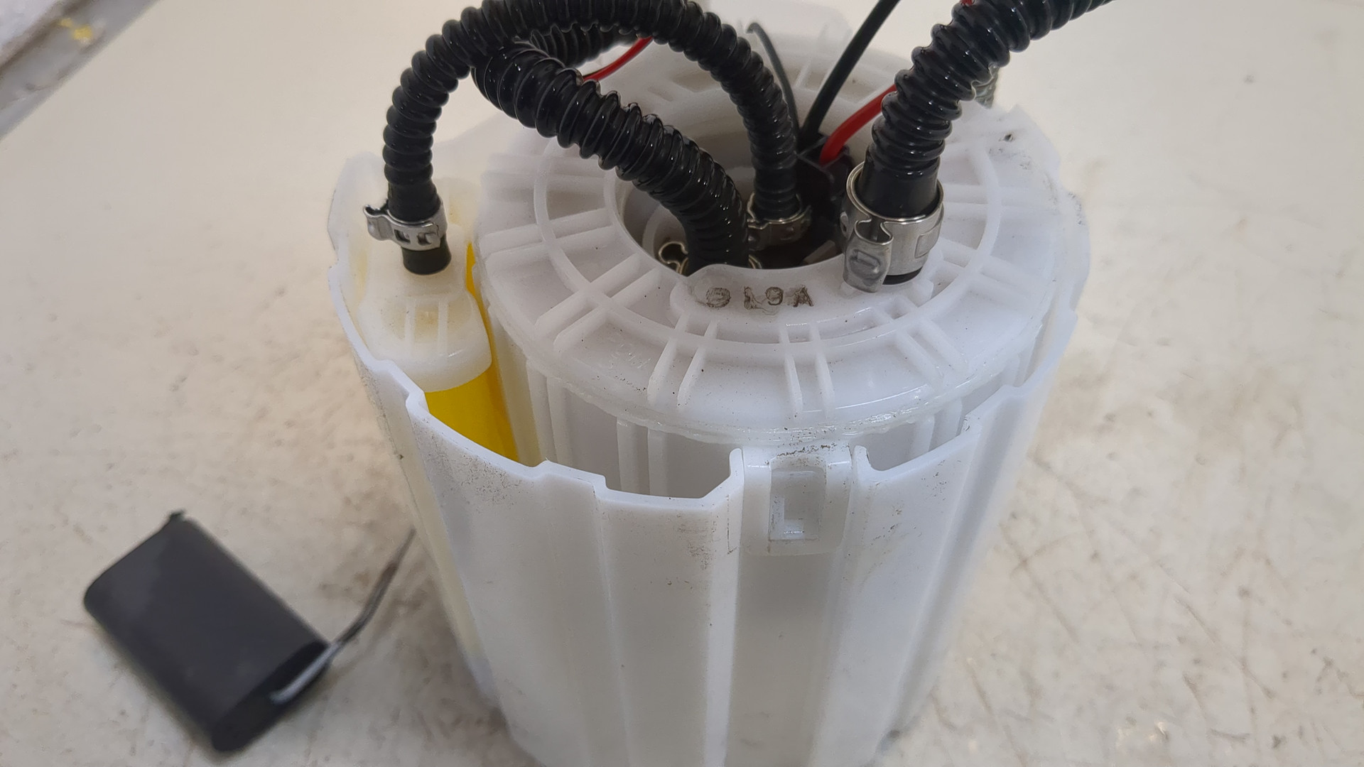 Насос топливный электрический