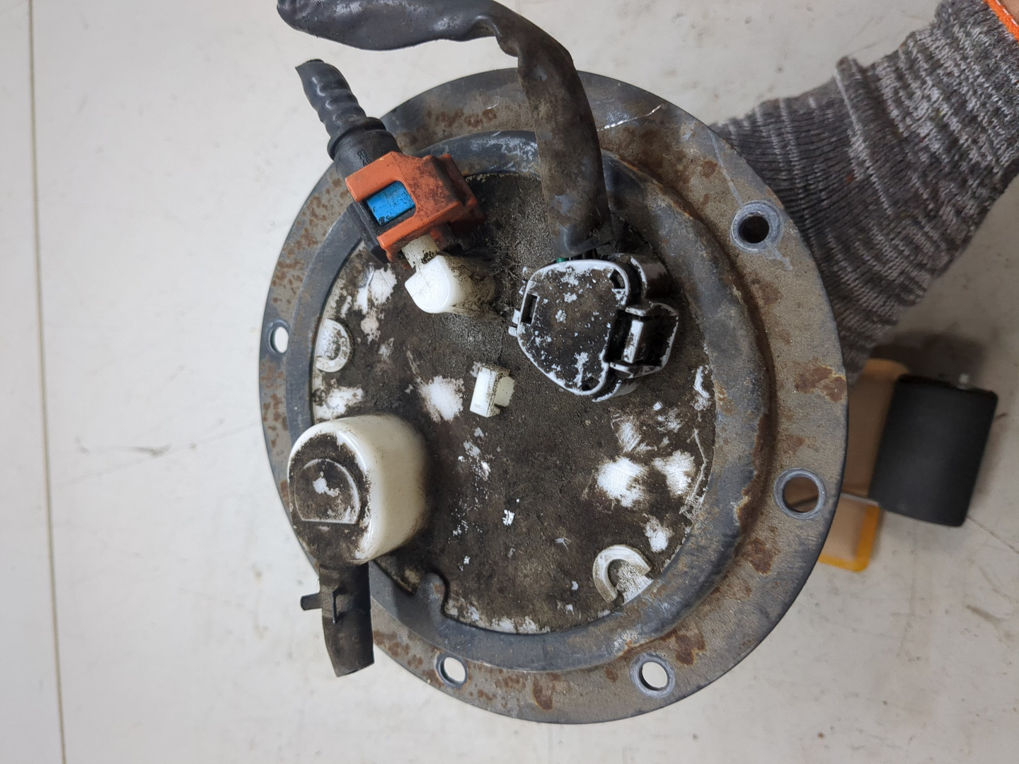 Насос топливный электрический