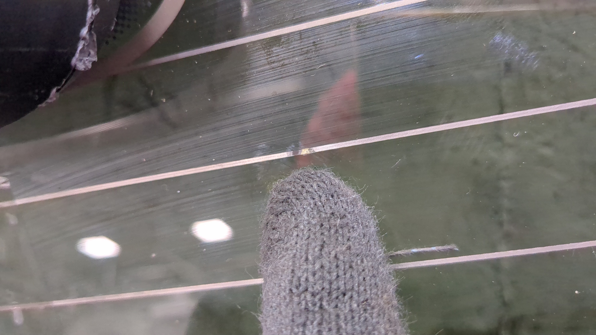 Стекло заднее