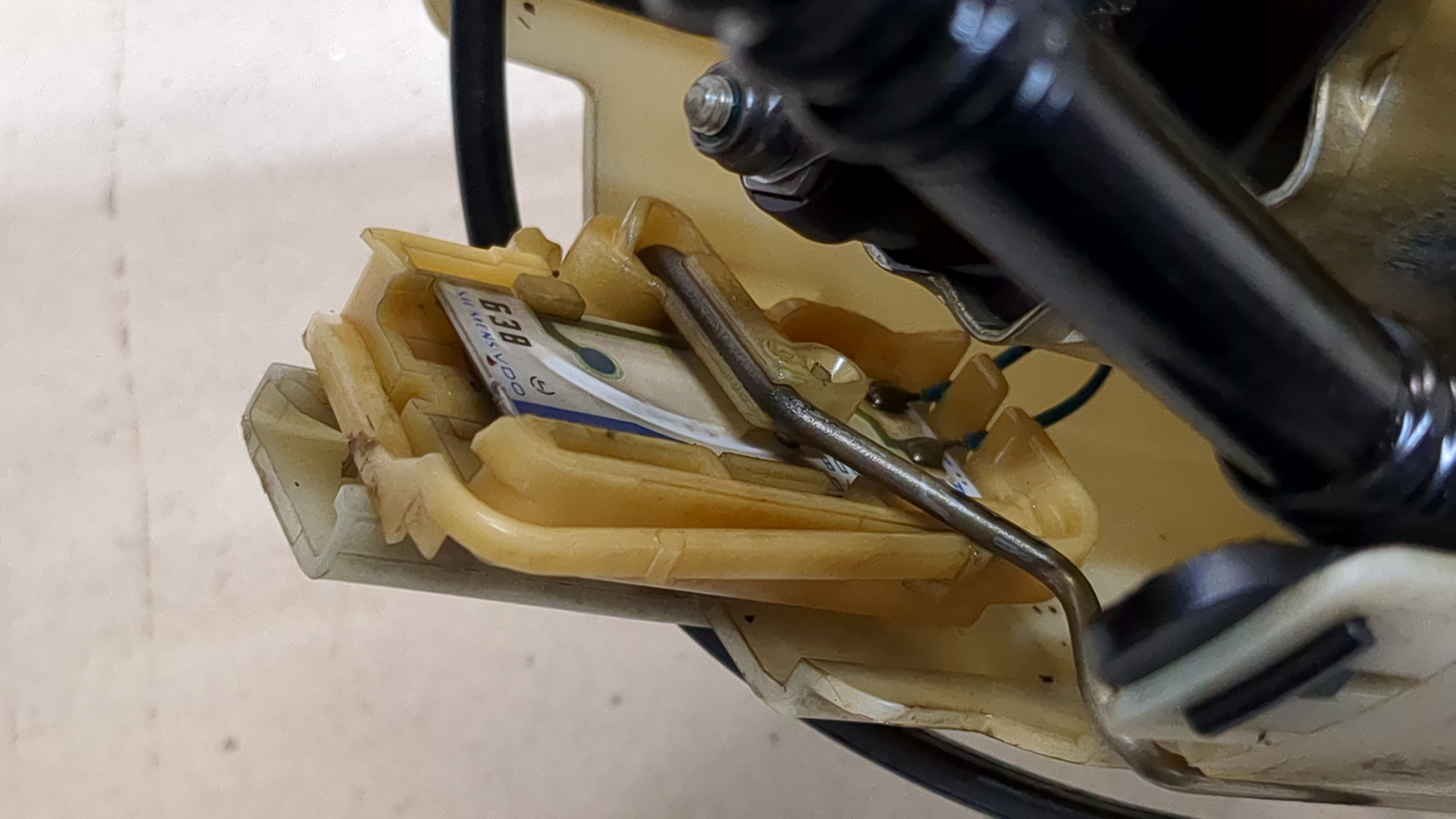 Насос топливный электрический