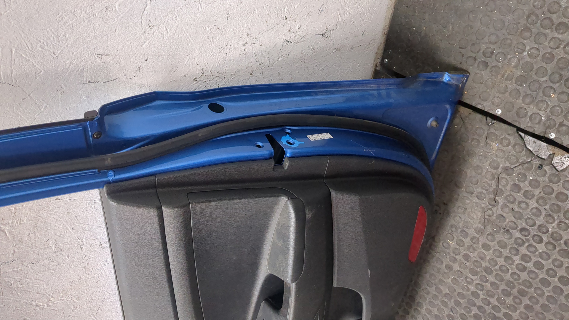 Дверь передняя правая