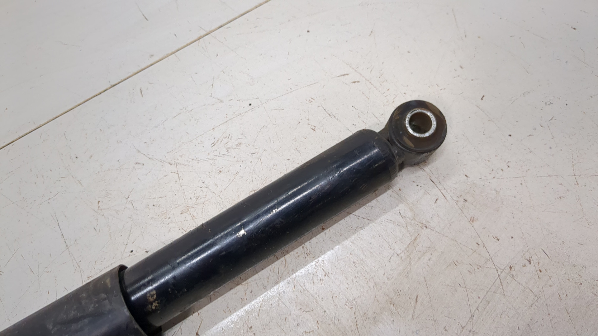 Амортизатор задний (стойка)