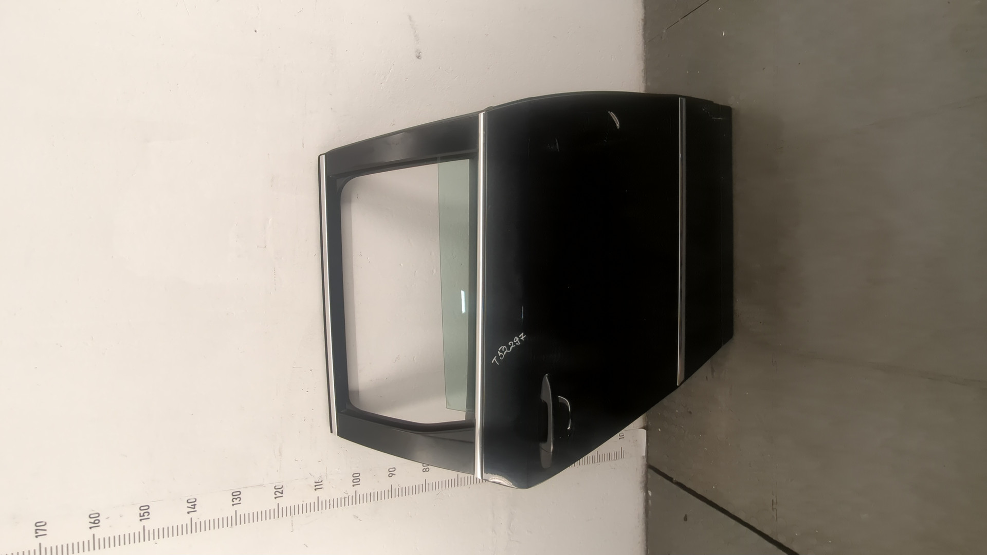 Дверь задняя правая