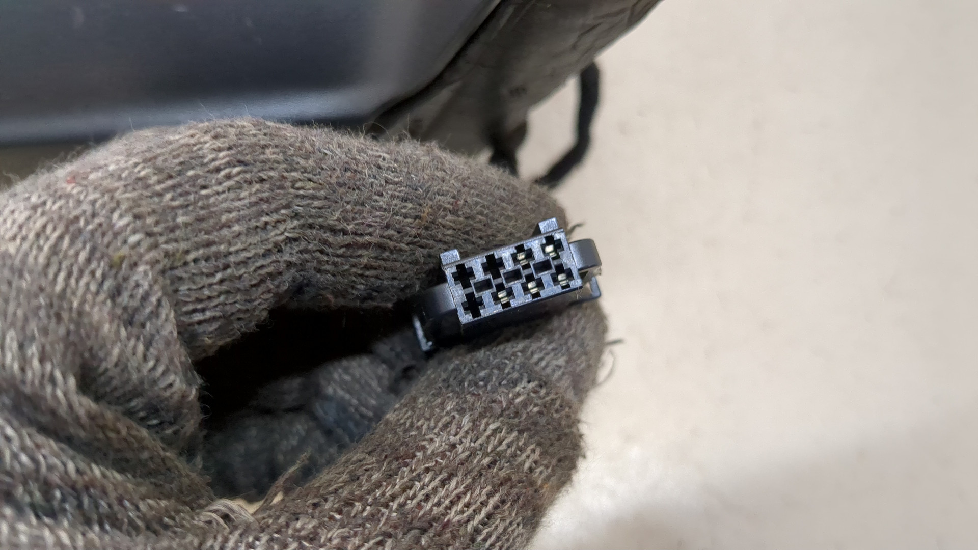 Зеркало правое электрическое