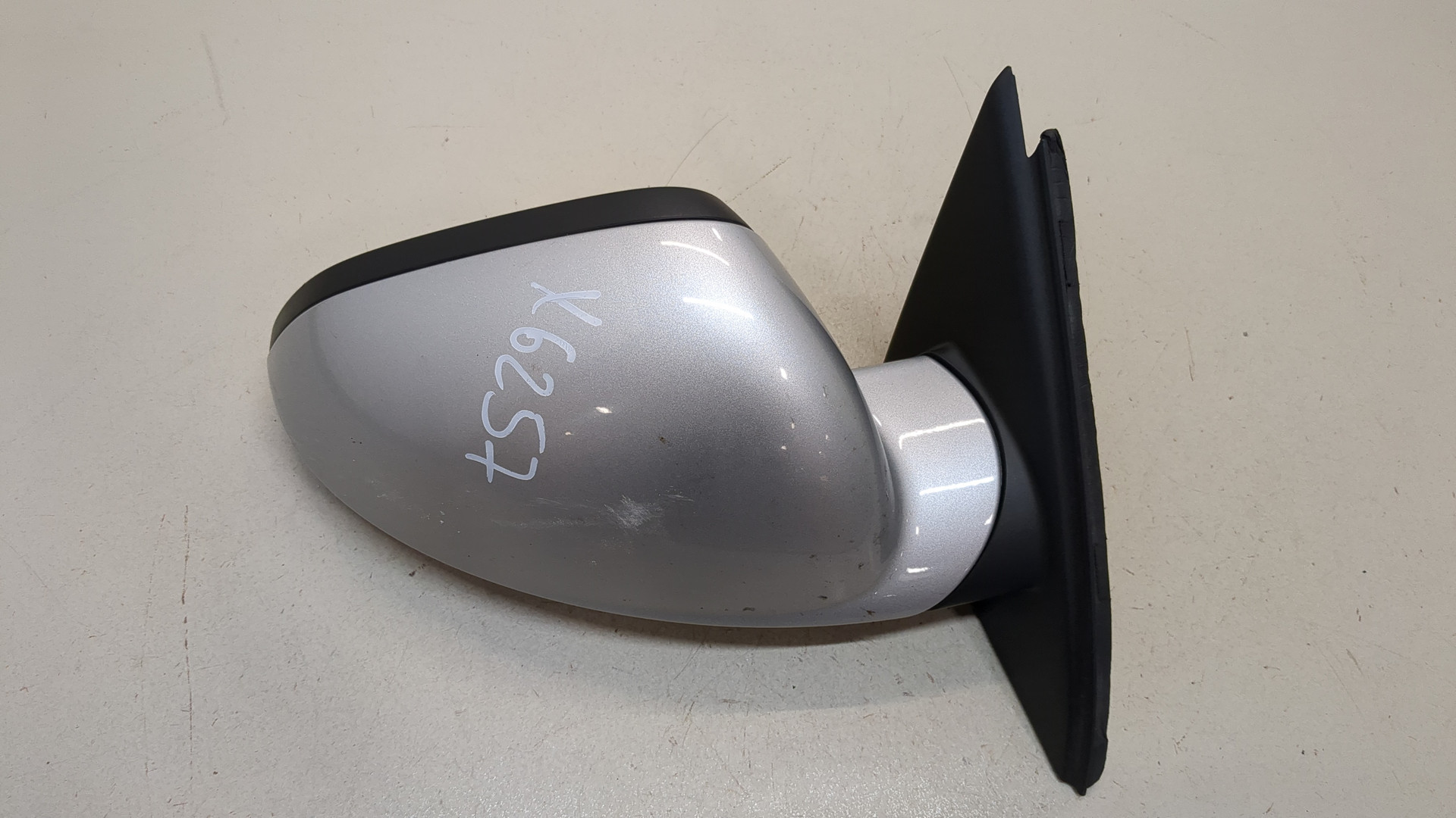 Зеркало правое электрическое