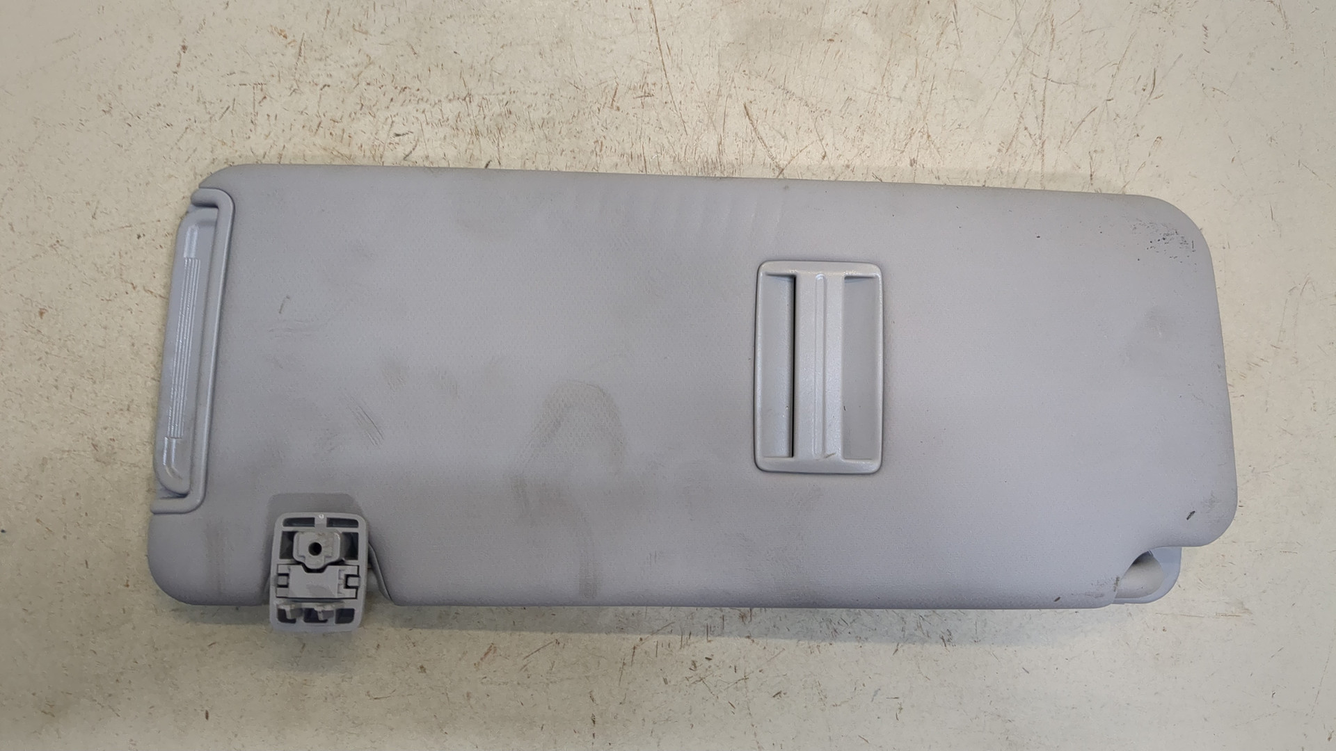 Козырек солнцезащитный