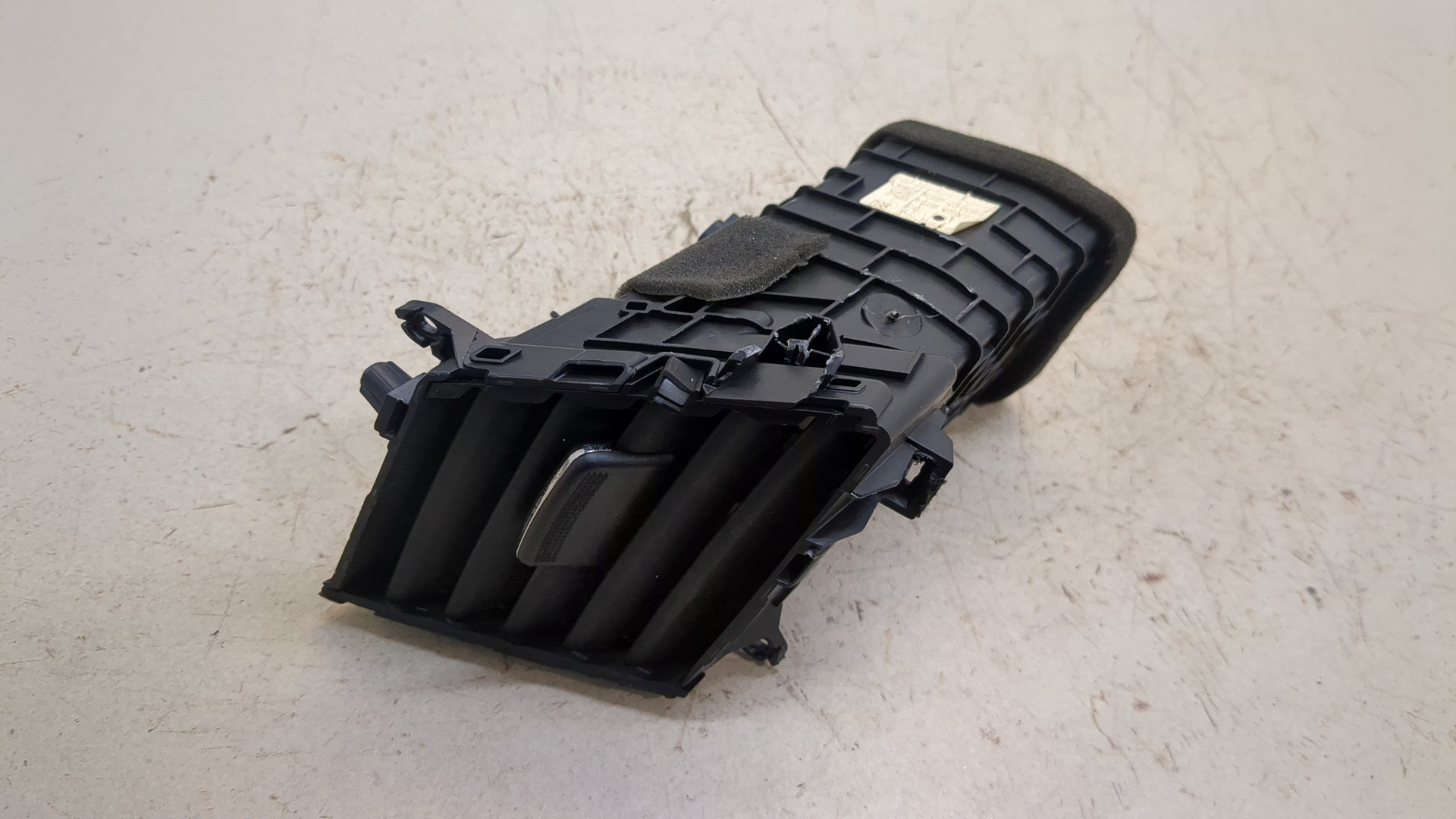 Дефлектор воздушный