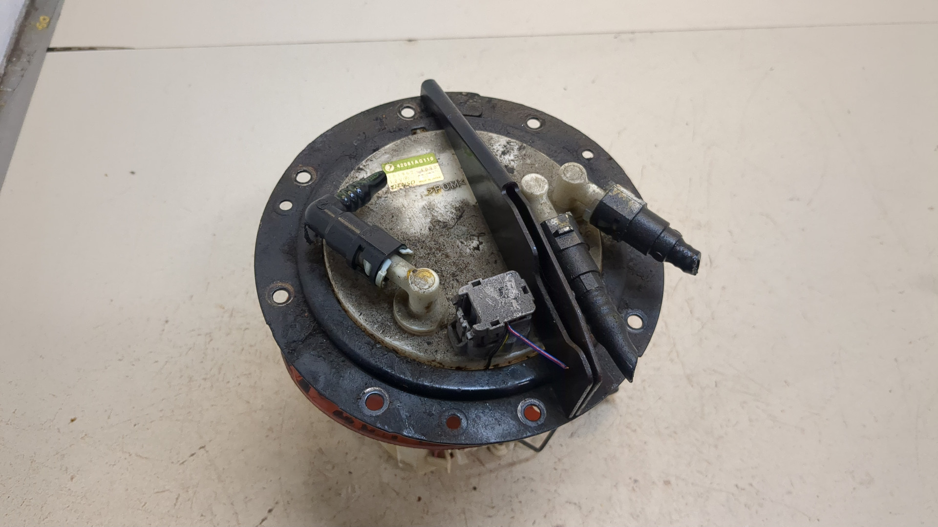 Насос топливный электрический