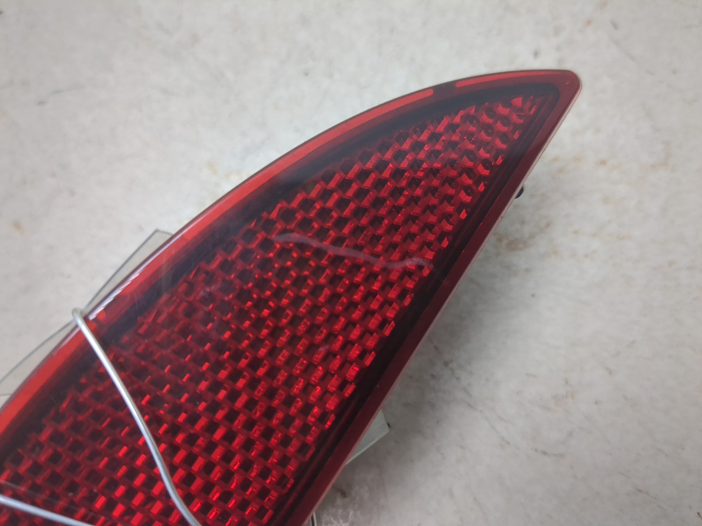 Отражатель в бампер задний правый