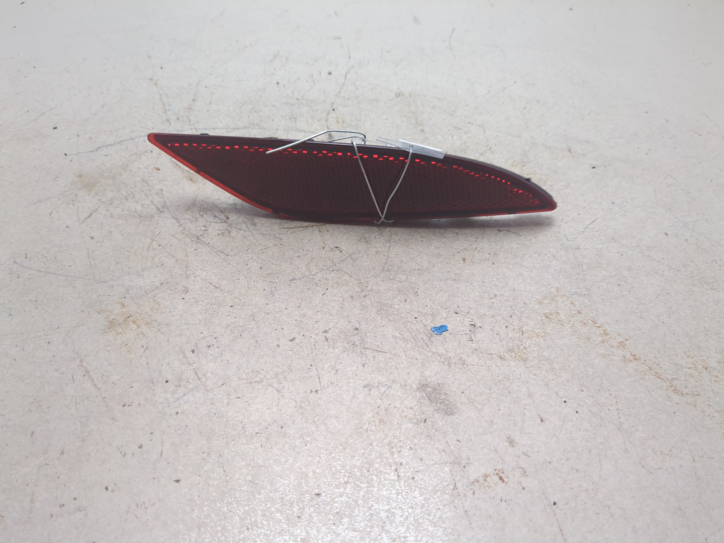 Отражатель в бампер задний правый