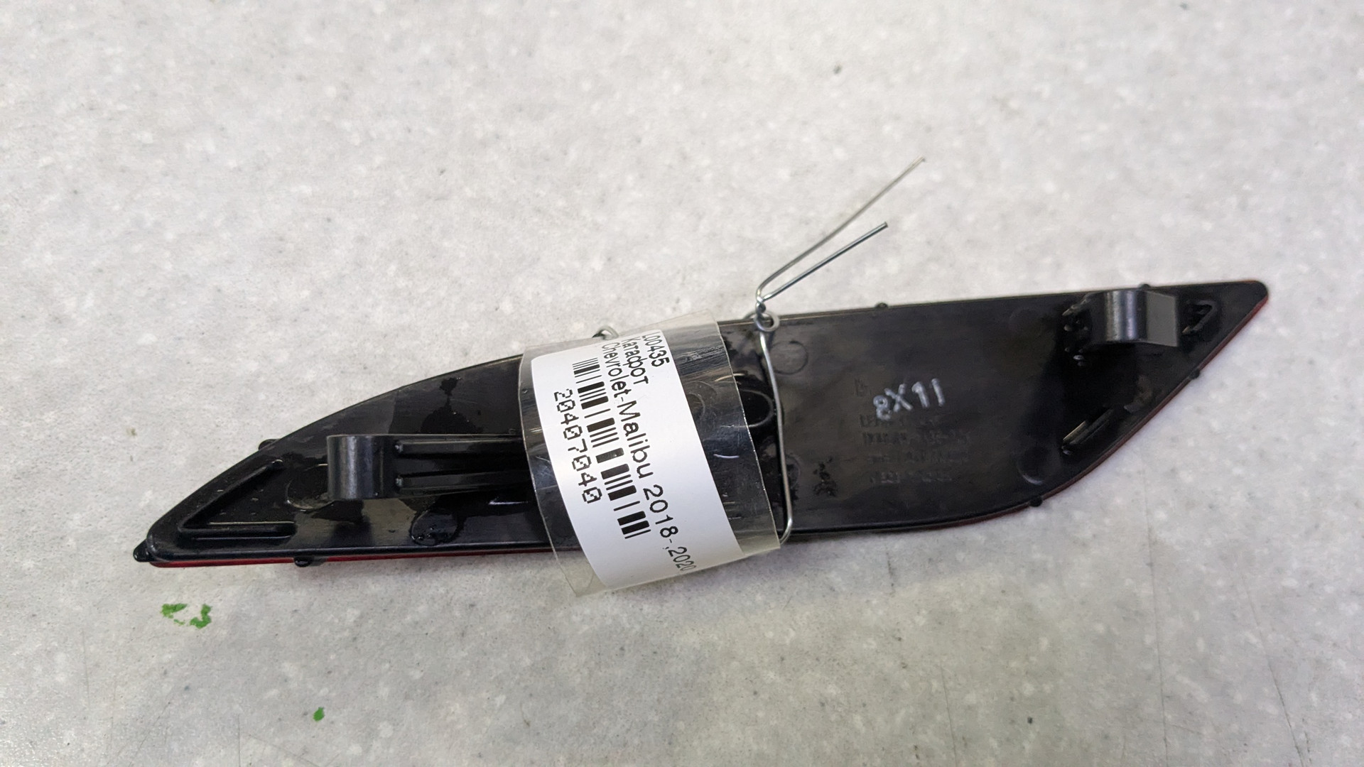 Отражатель в бампер задний правый