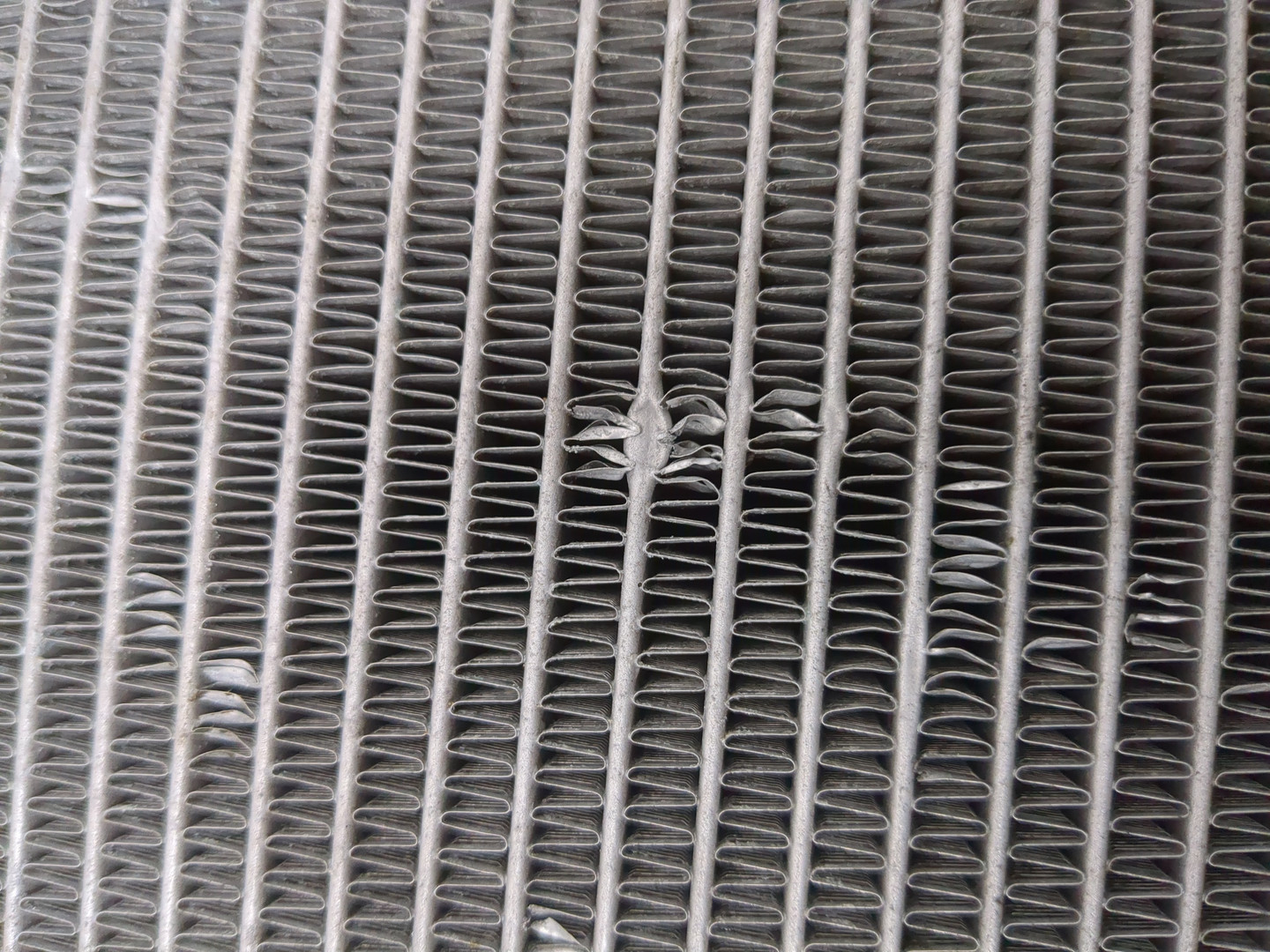 Радиатор охлаждения двигателя основной