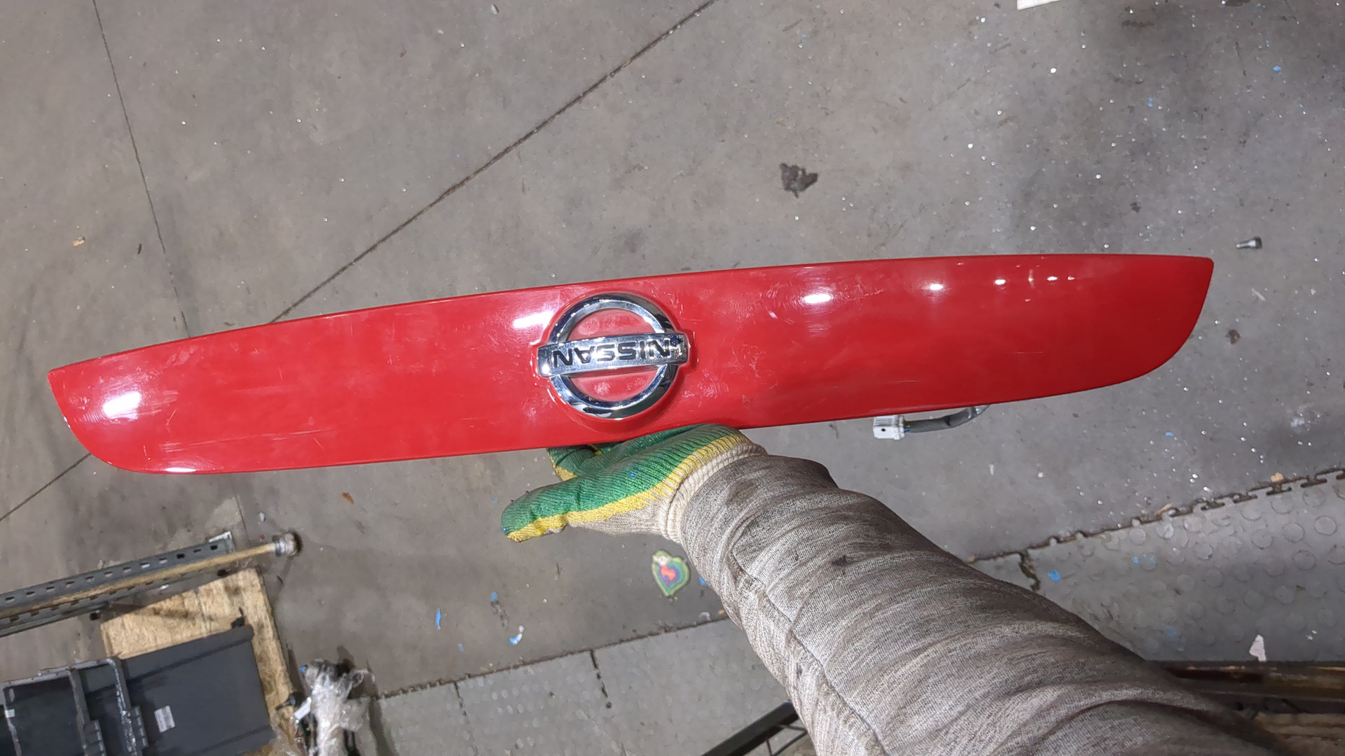 Накладка крышки багажника