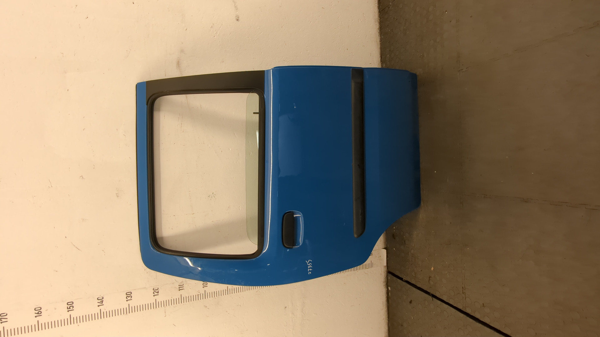 Дверь задняя правая