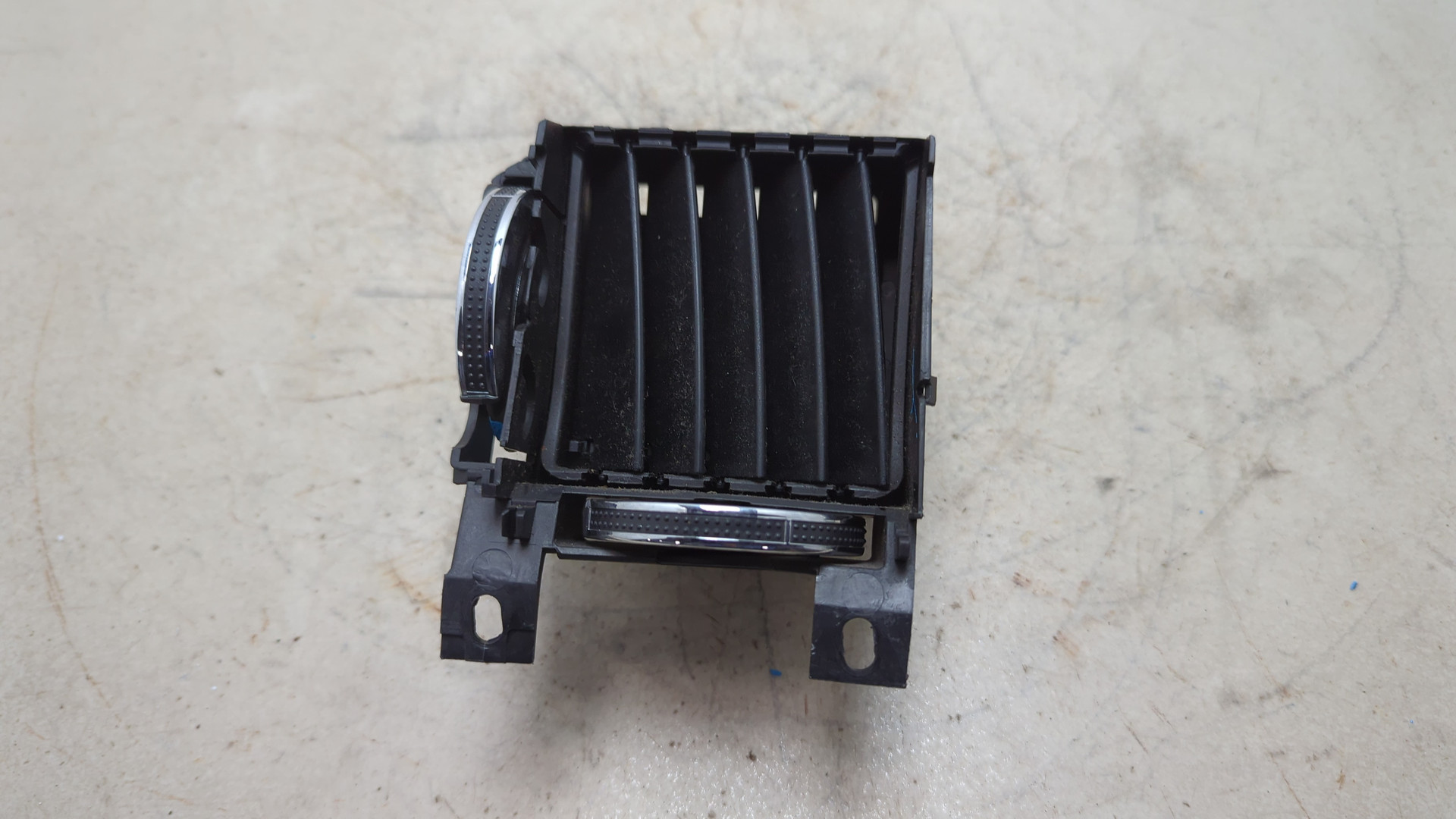 Дефлектор воздушный