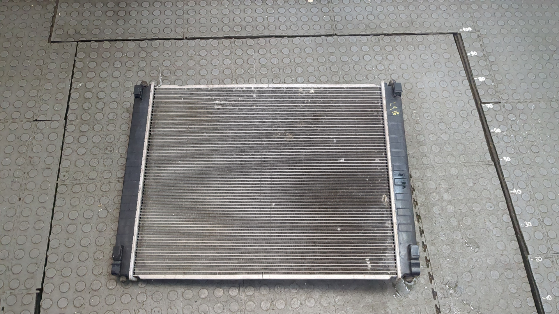 Радиатор охлаждения двигателя основной