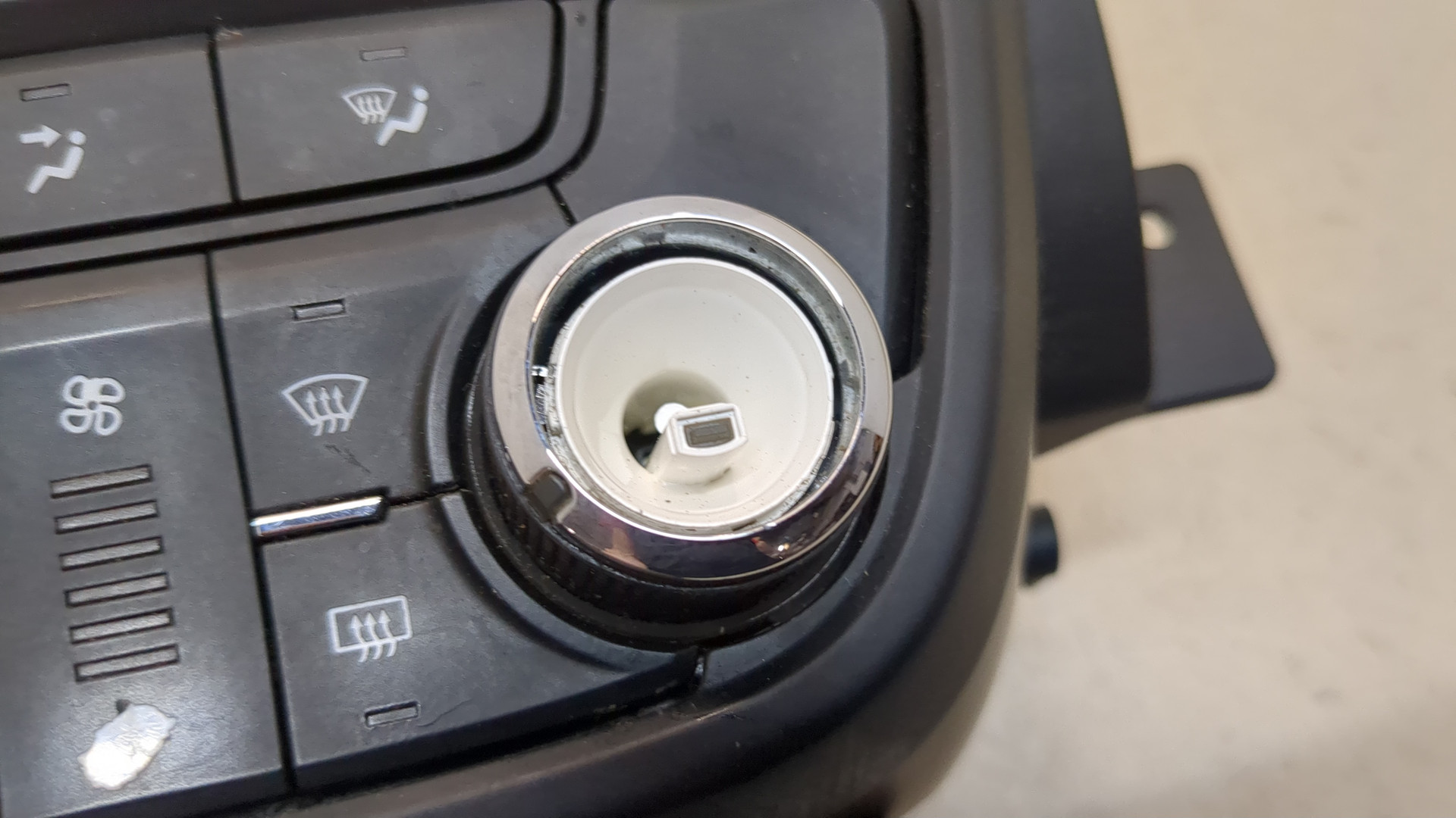 Переключатель отопителя