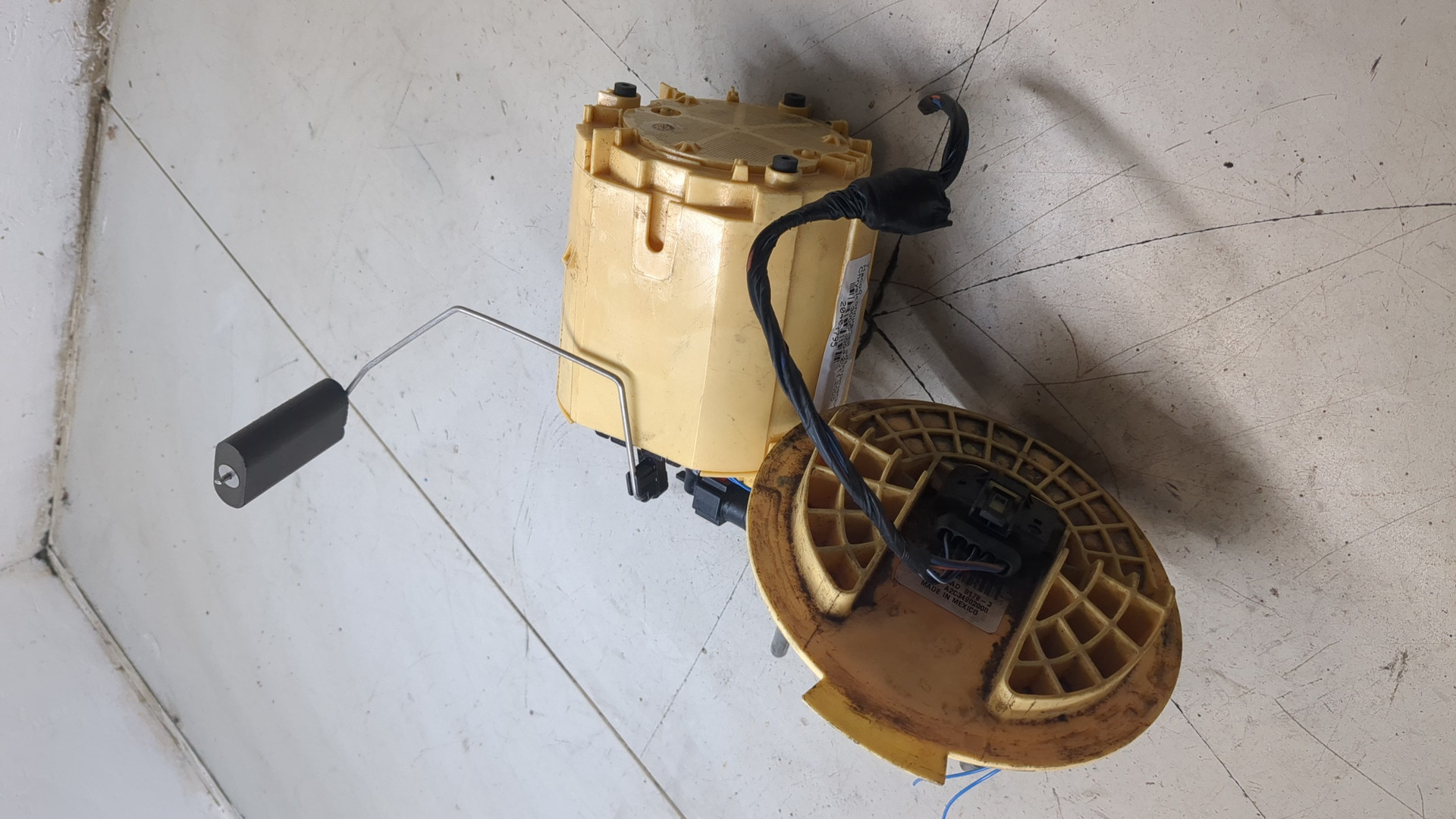 Насос топливный электрический