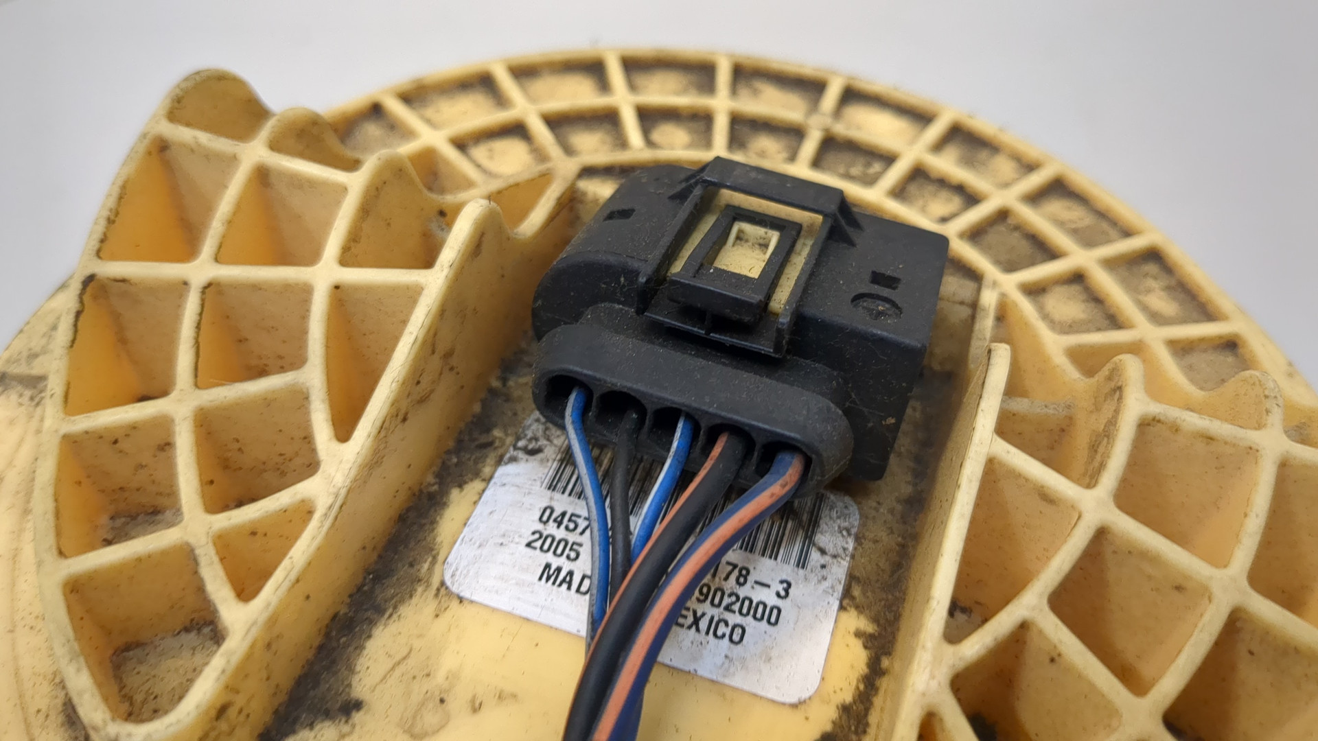 Насос топливный электрический