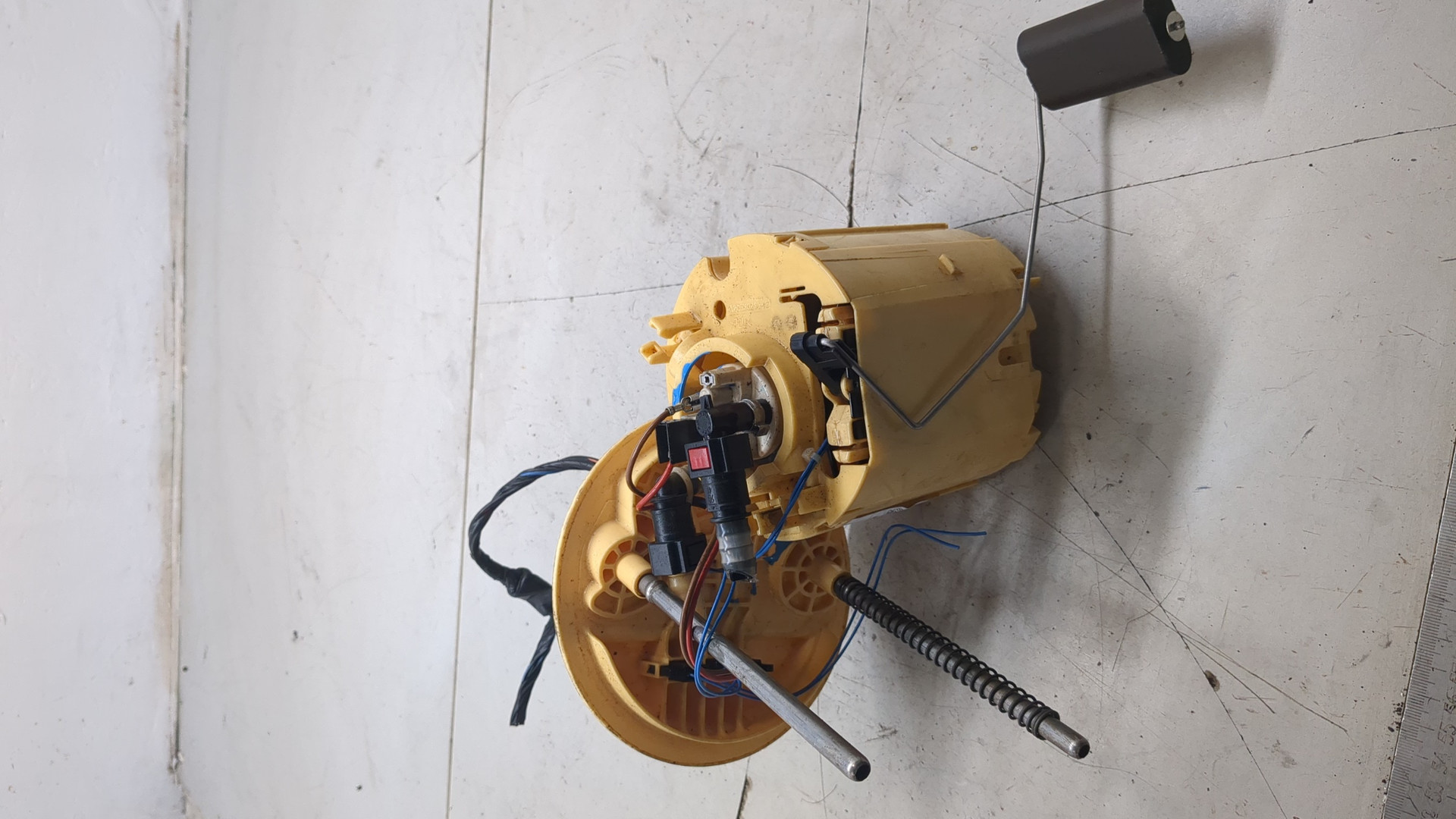 Насос топливный электрический