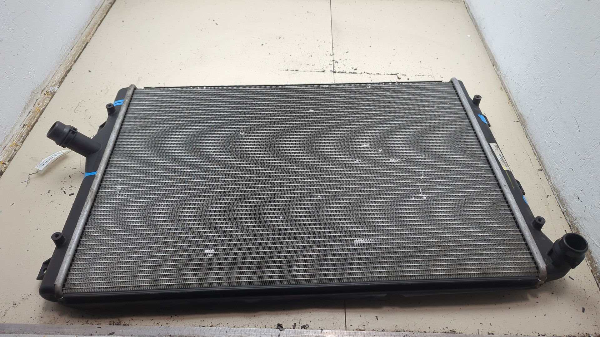 Радиатор охлаждения двигателя основной