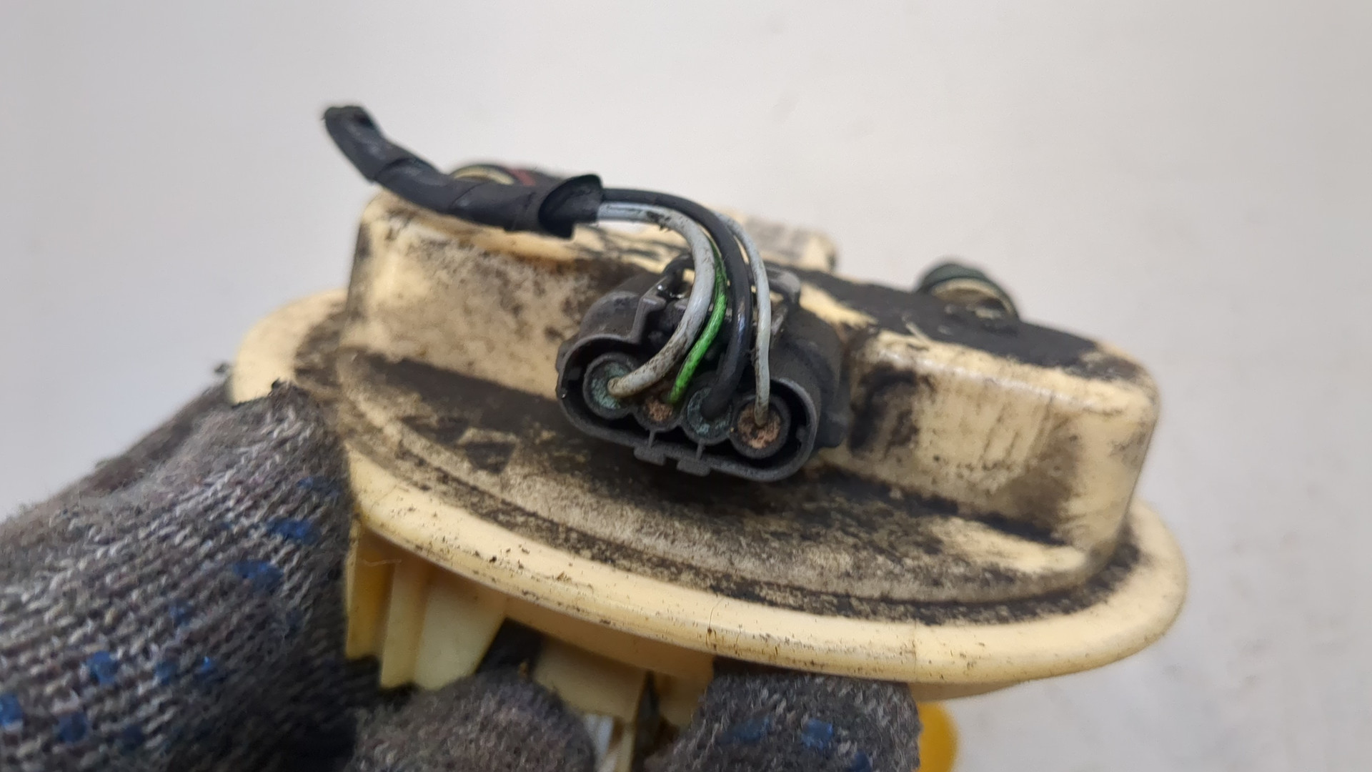 Насос топливный электрический