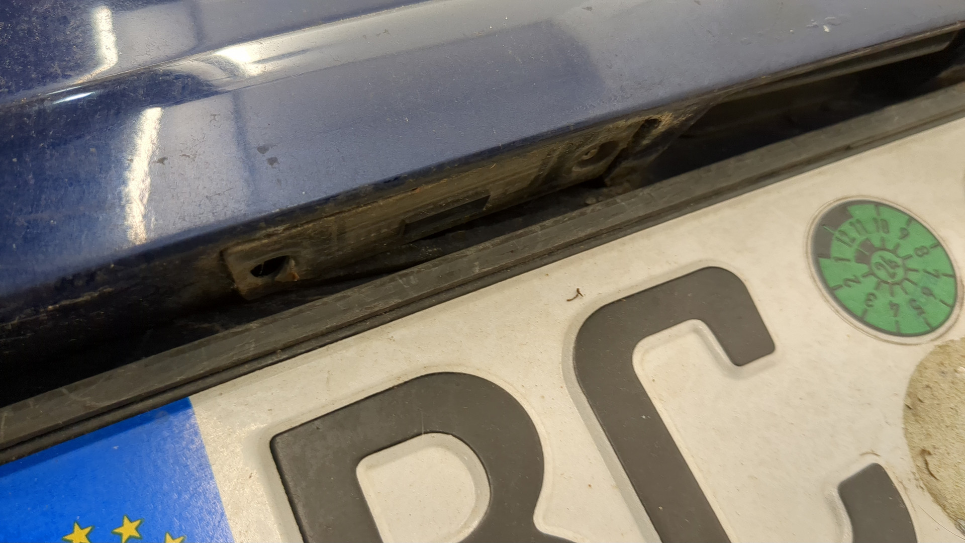 Дверь багажника