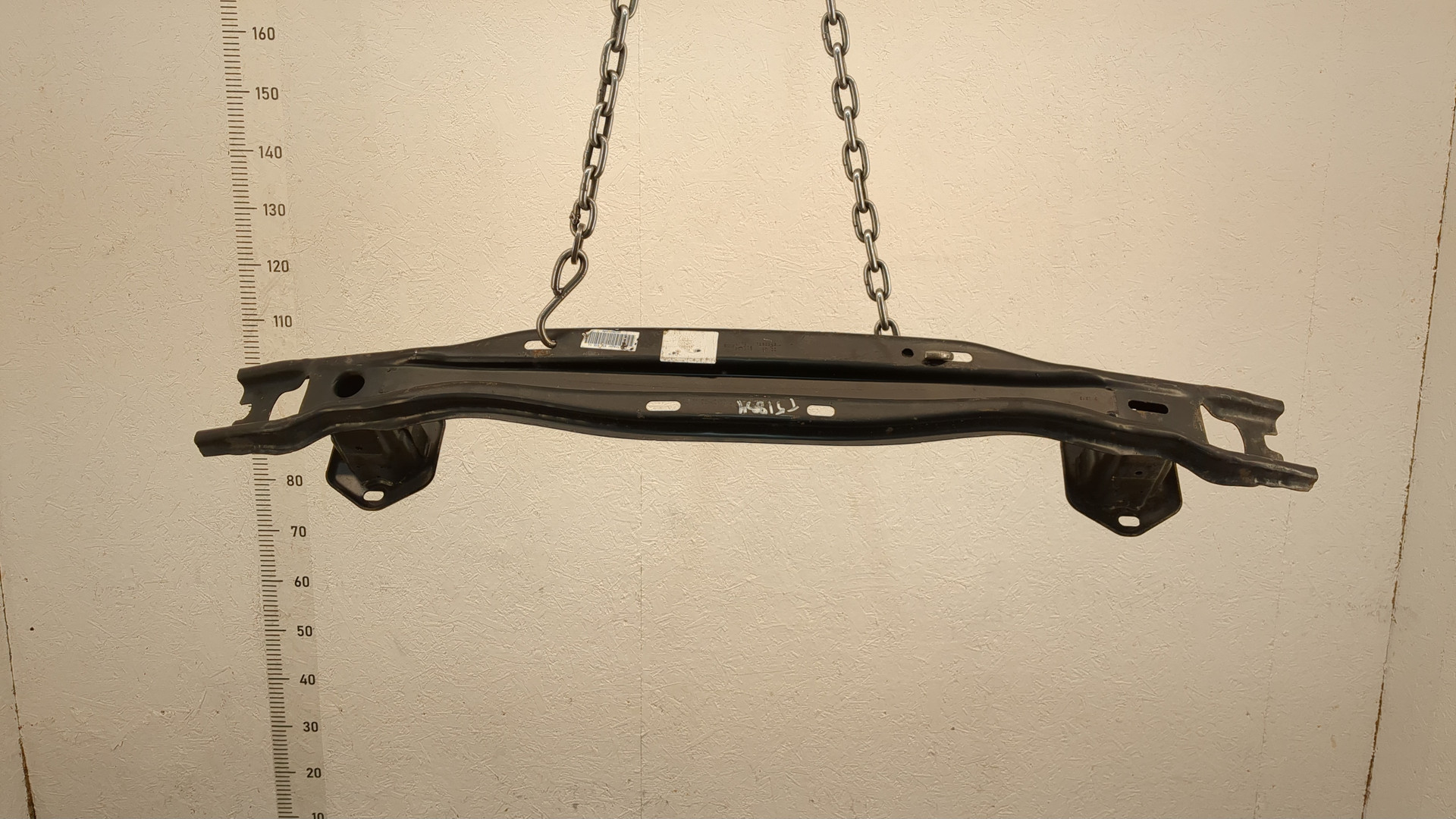 Усилитель заднего бампера