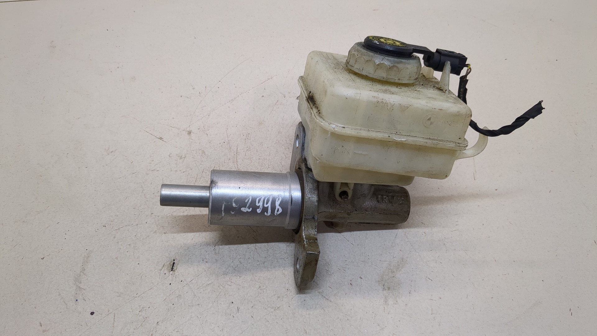 Цилиндр тормозной главный