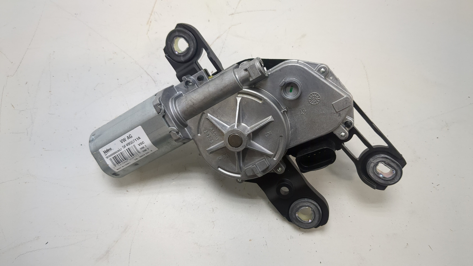 Моторчик стеклоочистителя задний