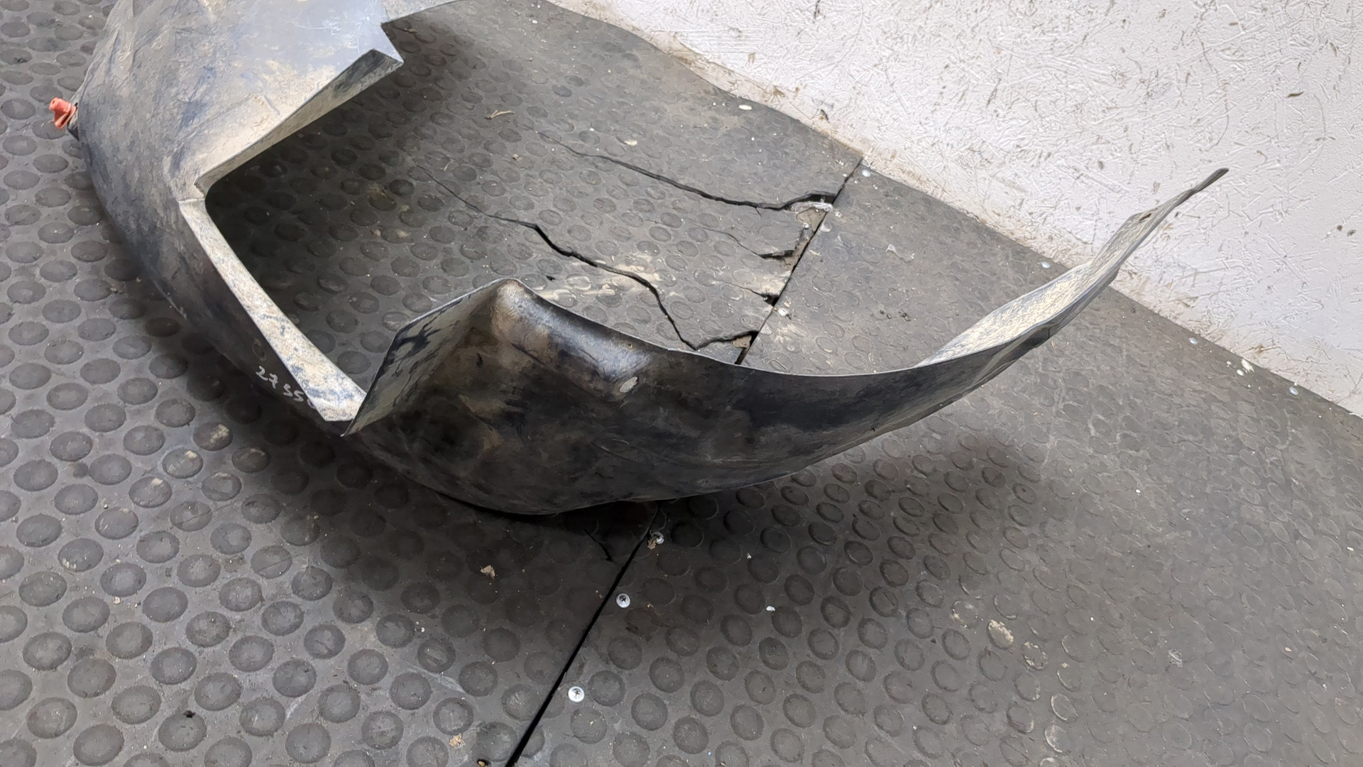 Локер передний левый