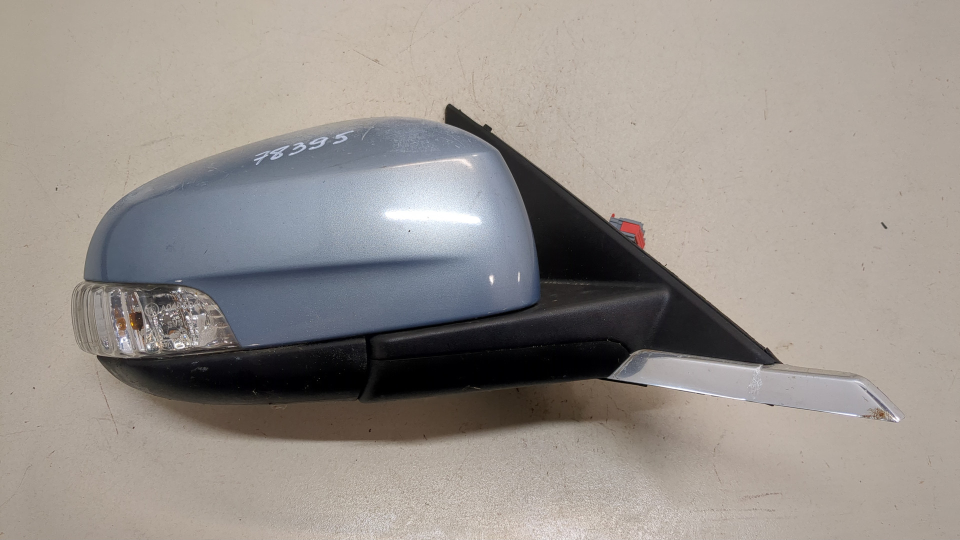 Зеркало правое электрическое