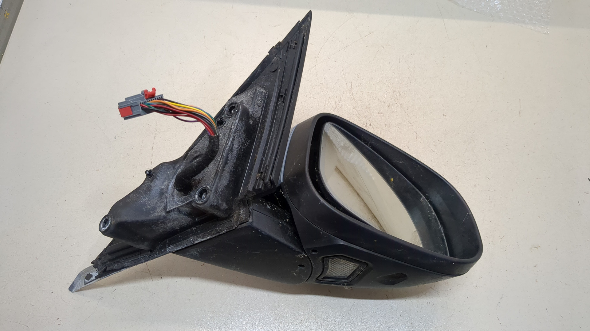 Зеркало правое электрическое