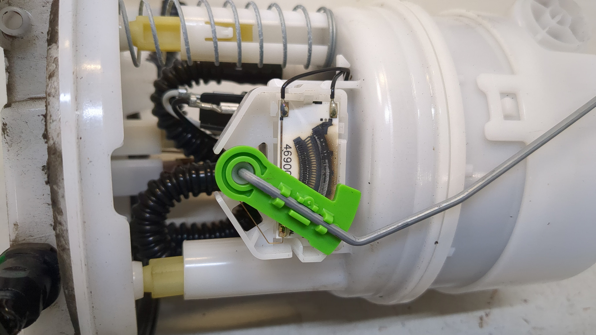 Насос топливный электрический