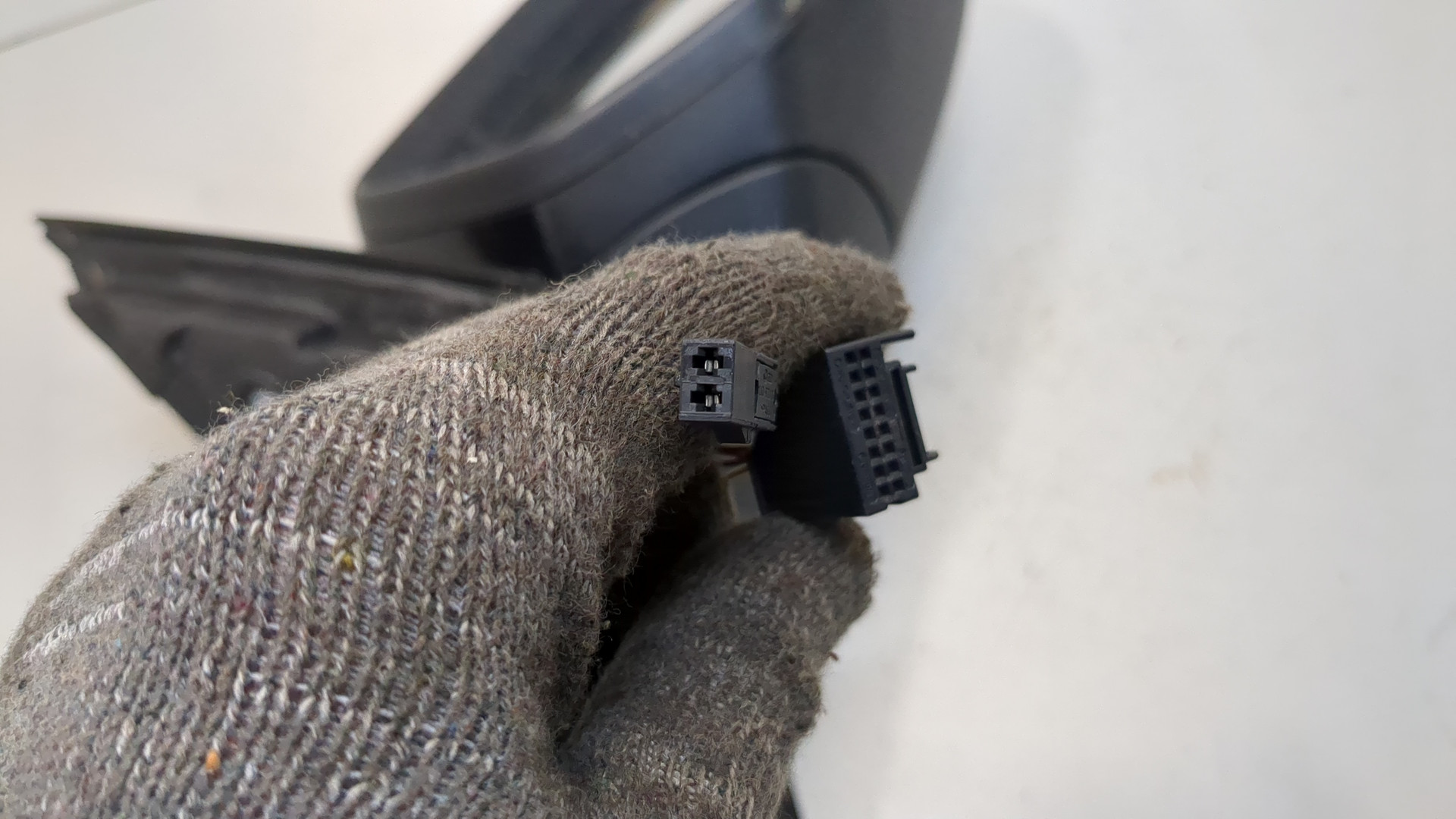 Зеркало правое электрическое