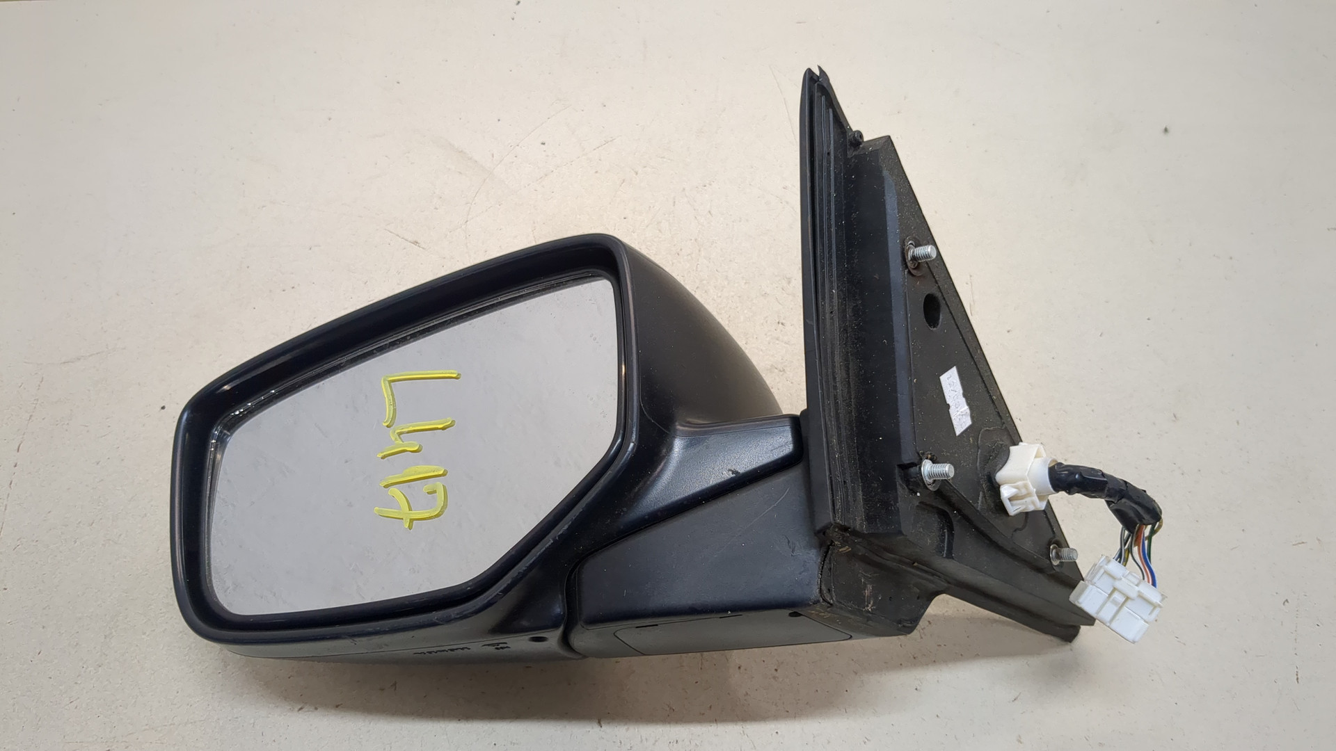 Зеркало левое электрическое