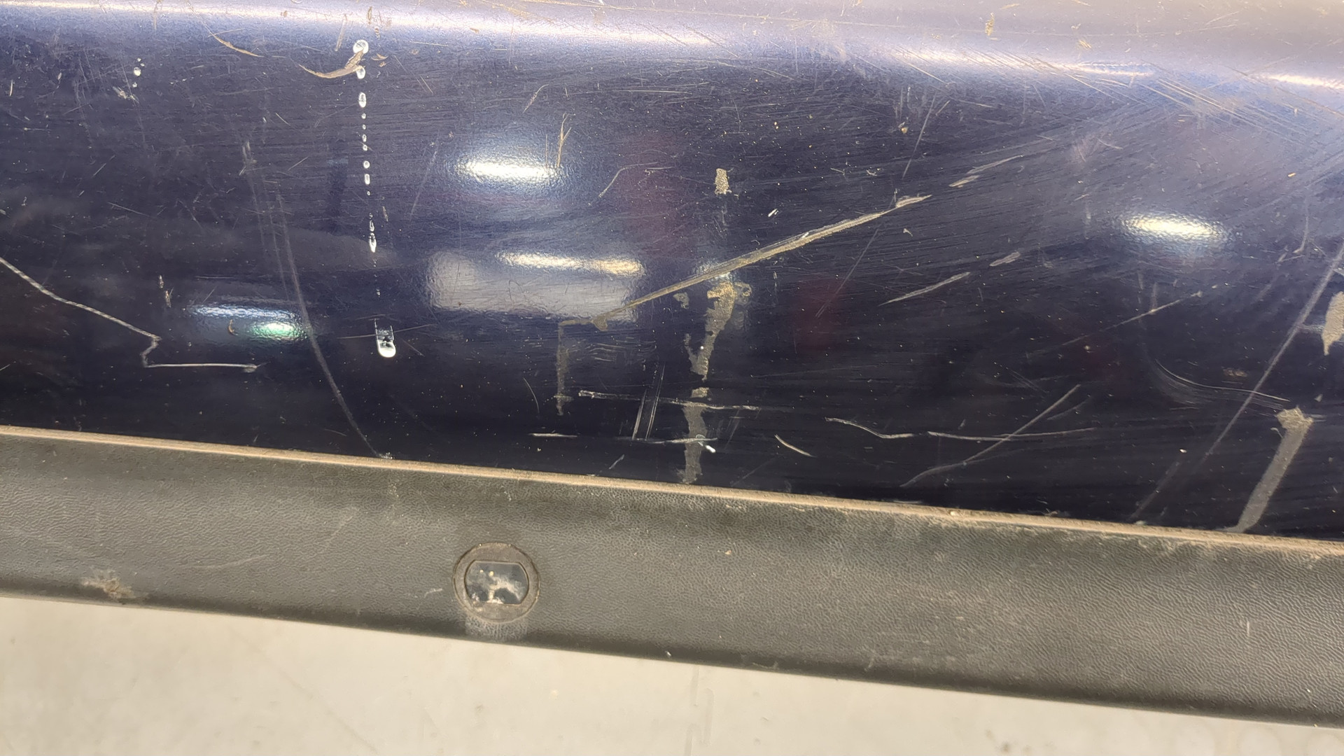 Бампер задний