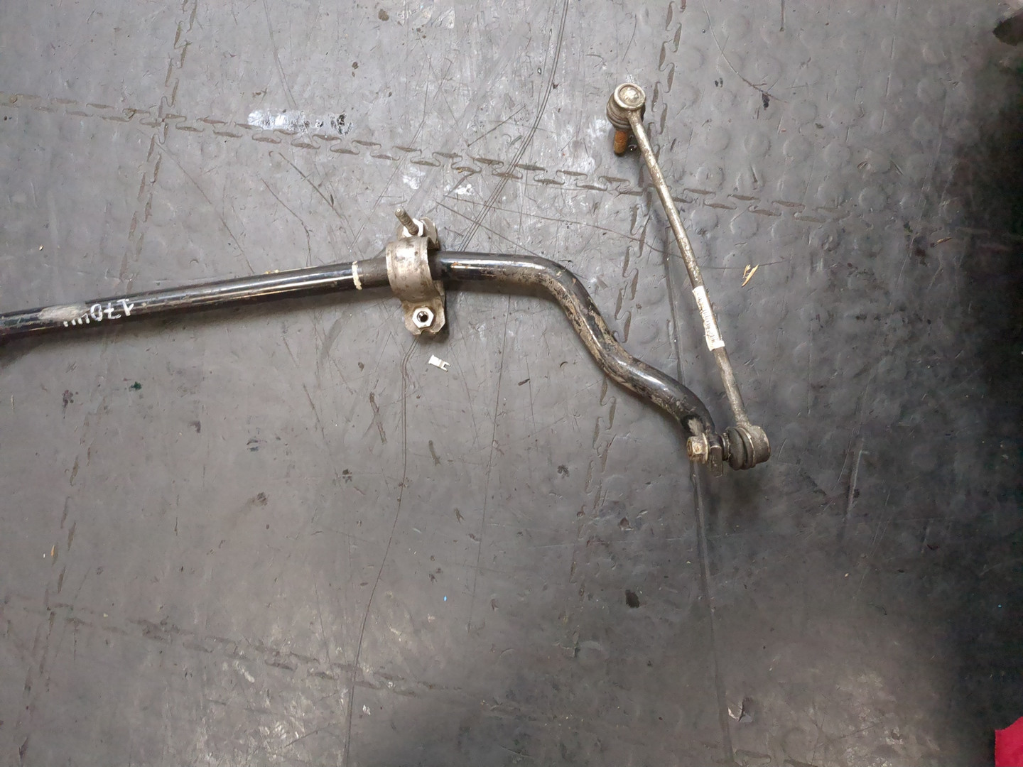 Стабилизатор передний