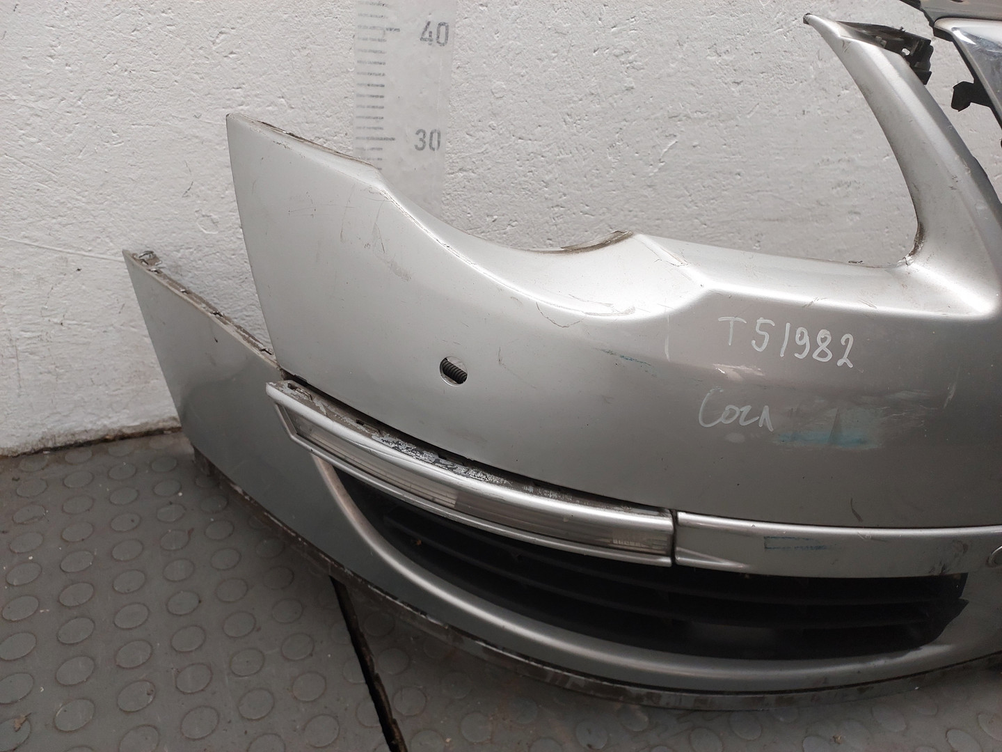 Бампер передний