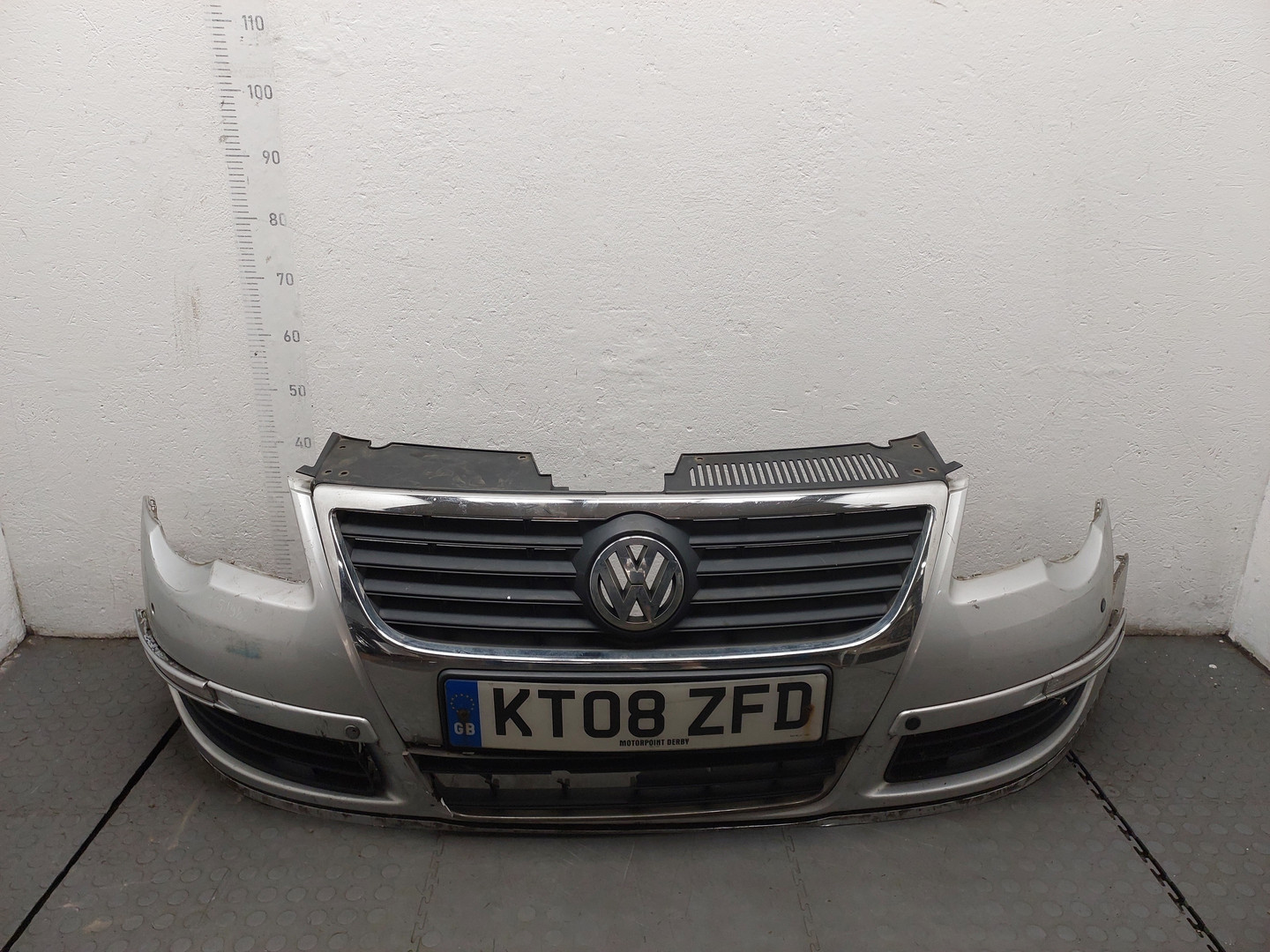 Бампер передний