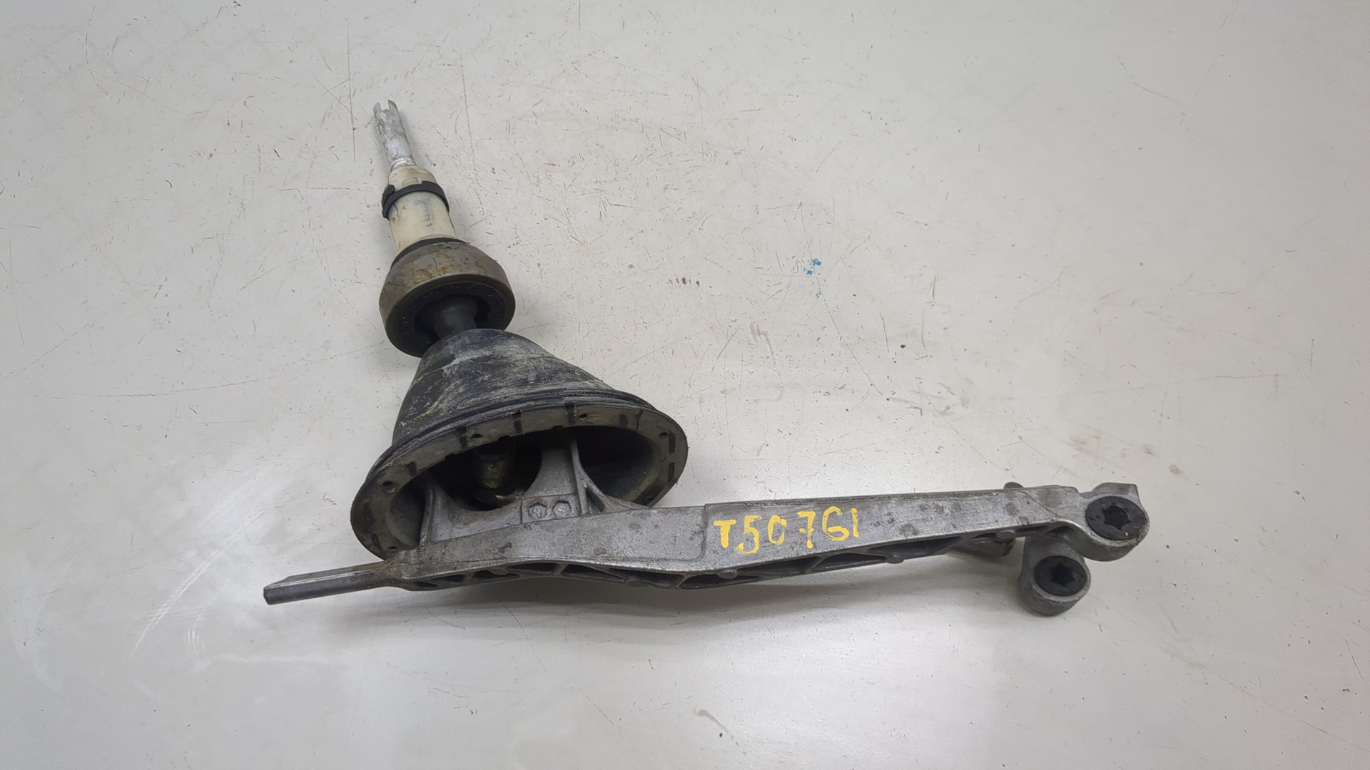 Кулиса МКПП / АКПП