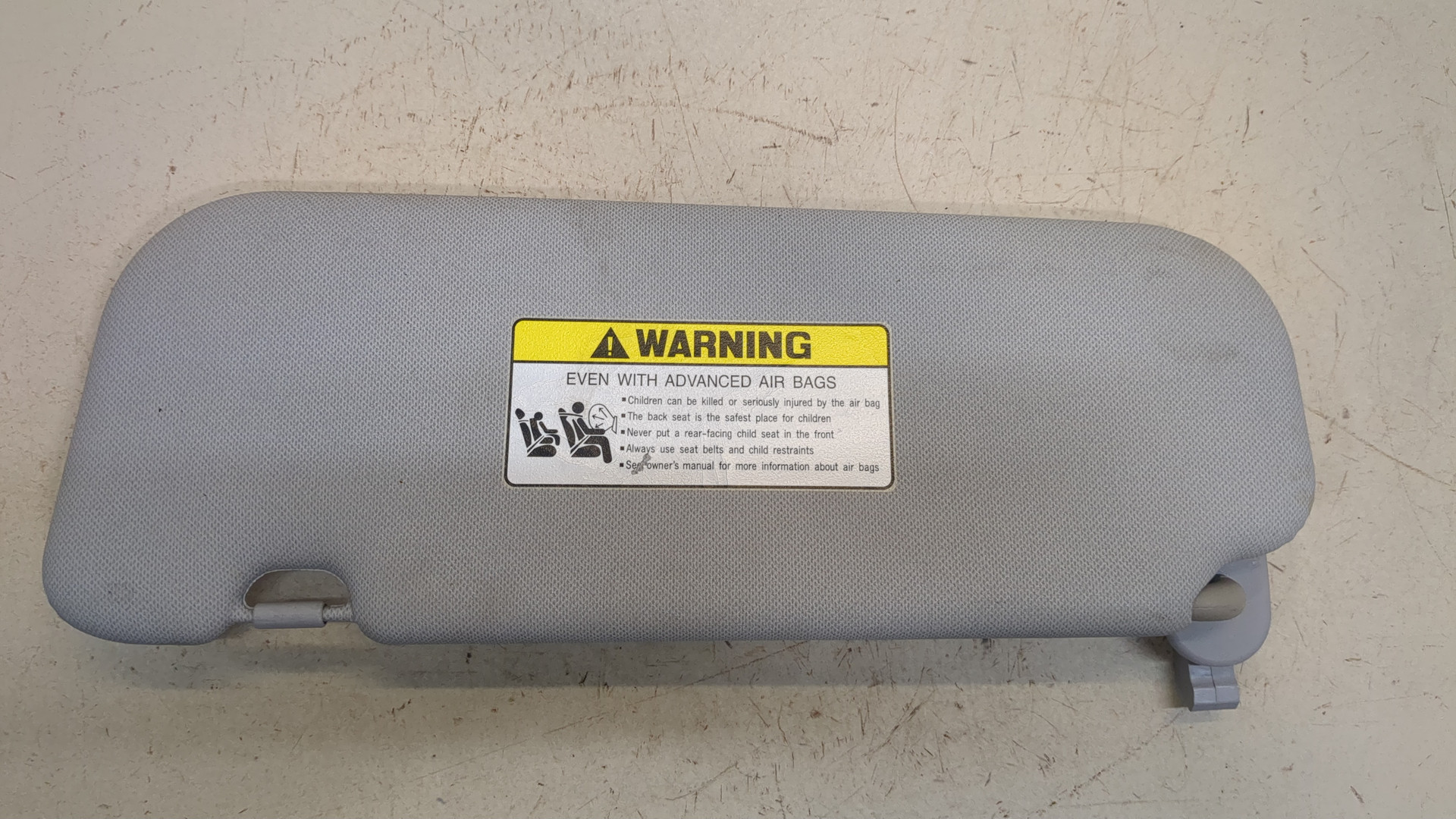 Козырек солнцезащитный