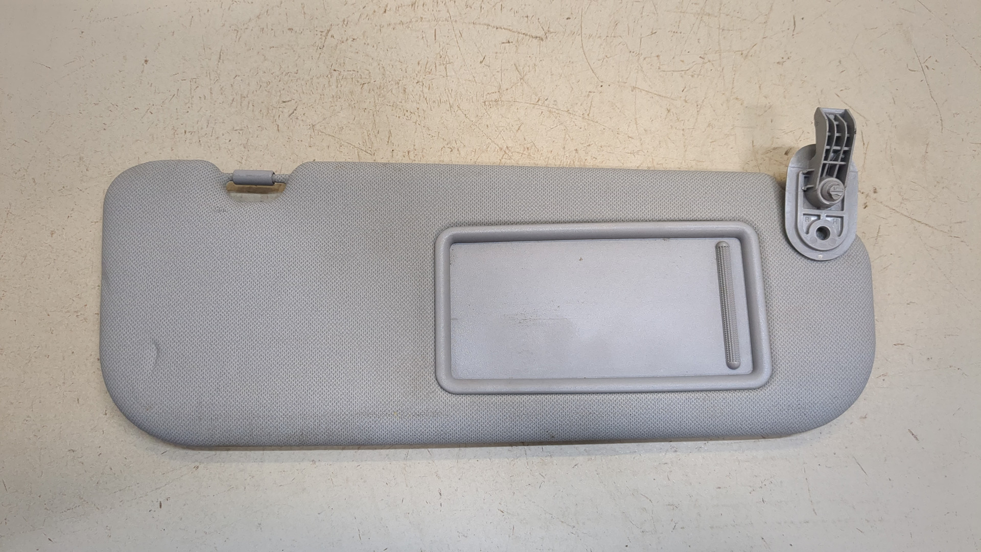 Козырек солнцезащитный