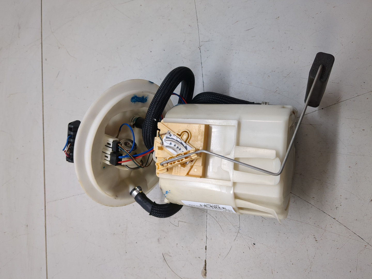 Насос топливный электрический