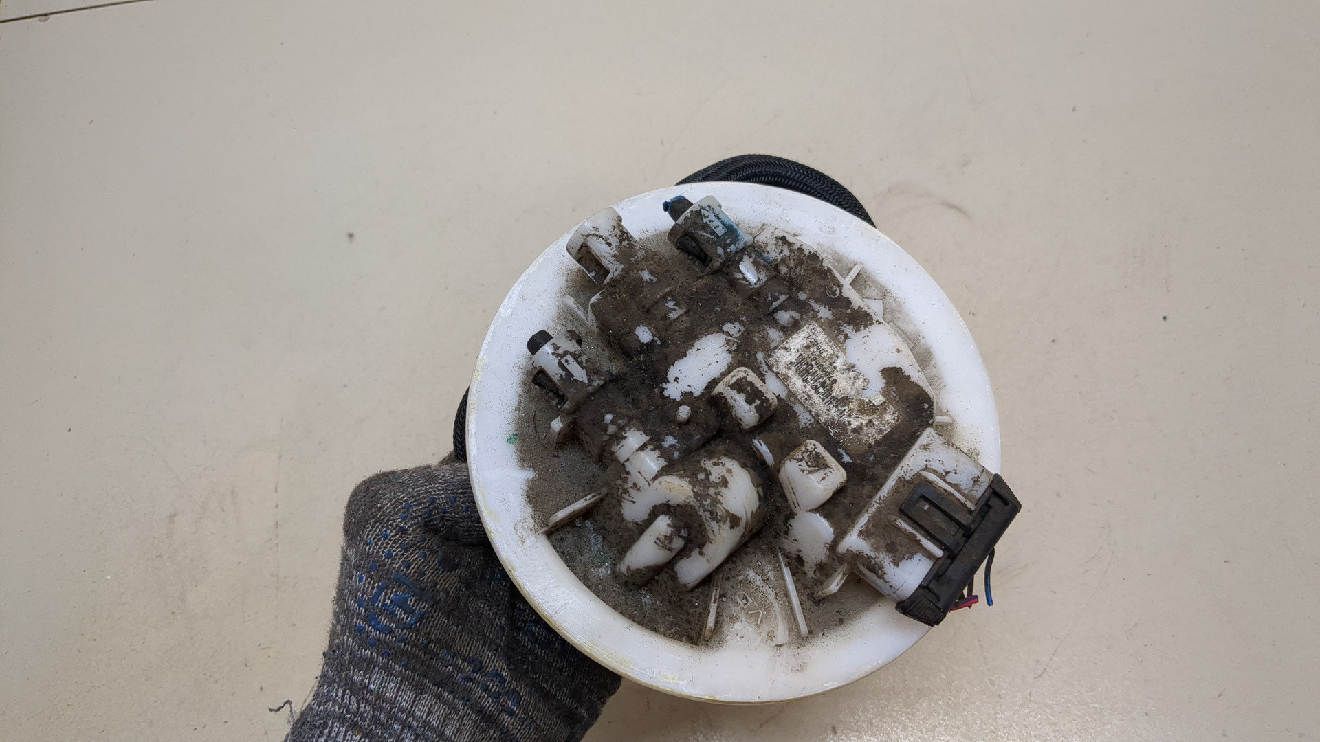 Насос топливный электрический