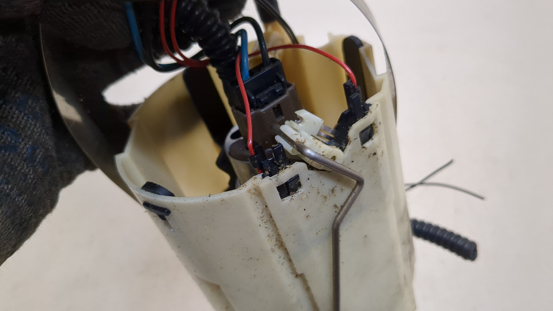 Насос топливный электрический