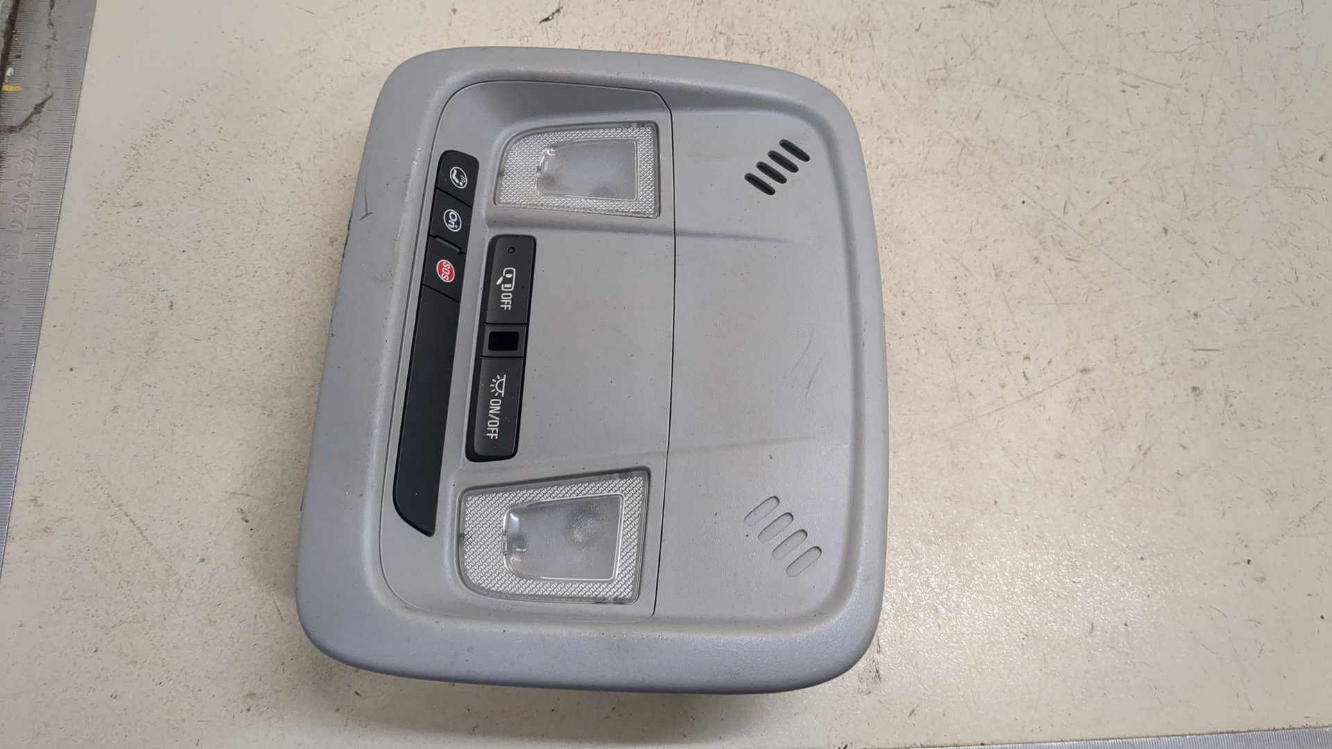 Плафон салонный