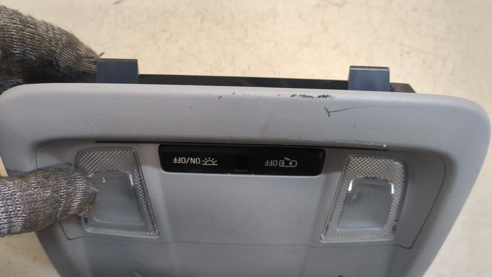 Плафон салонный