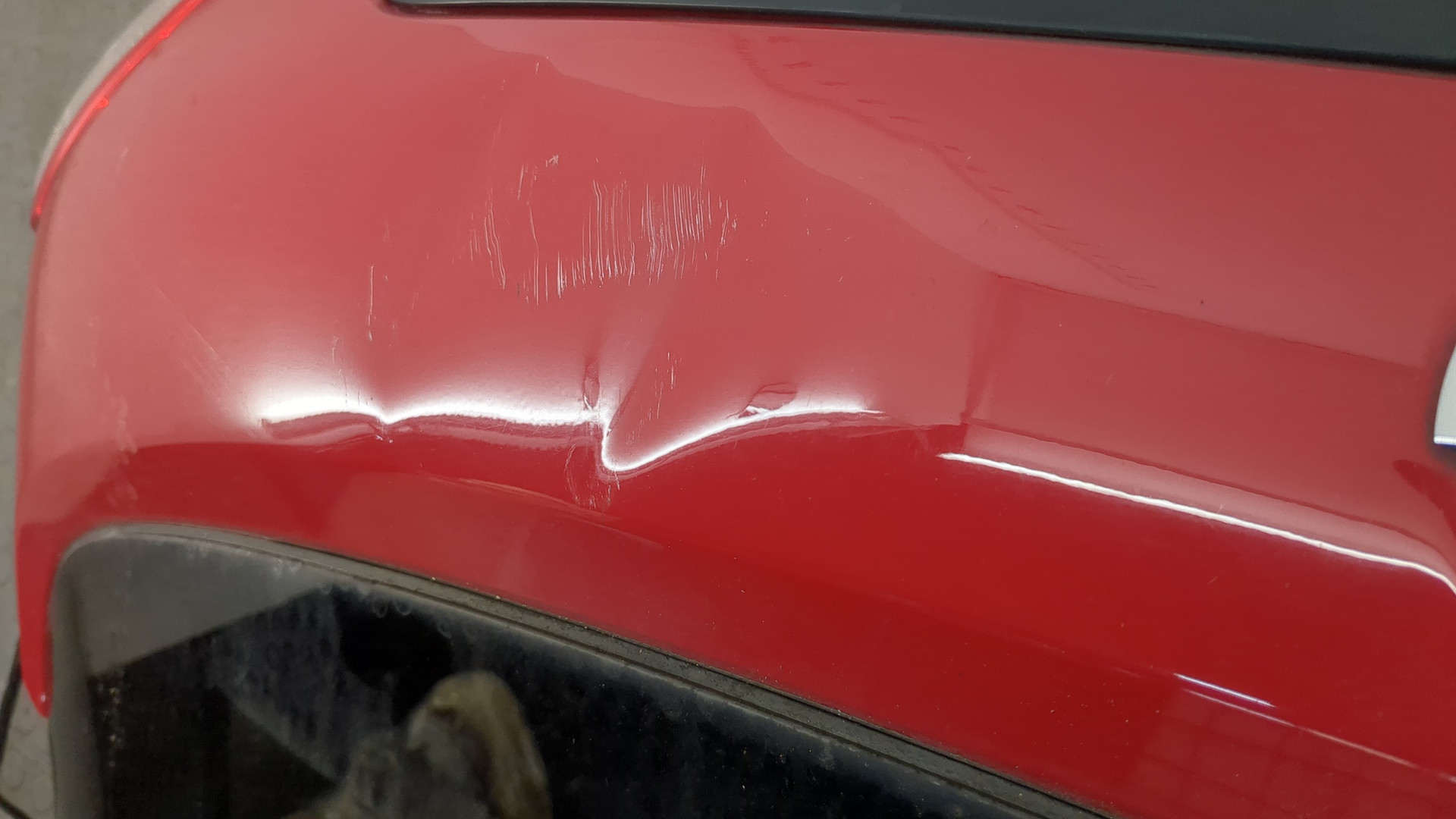 Дверь багажника