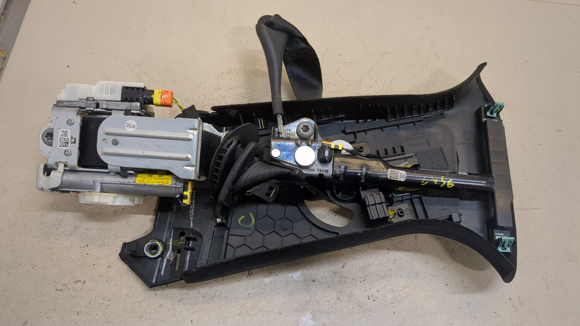 Ремень безопасности